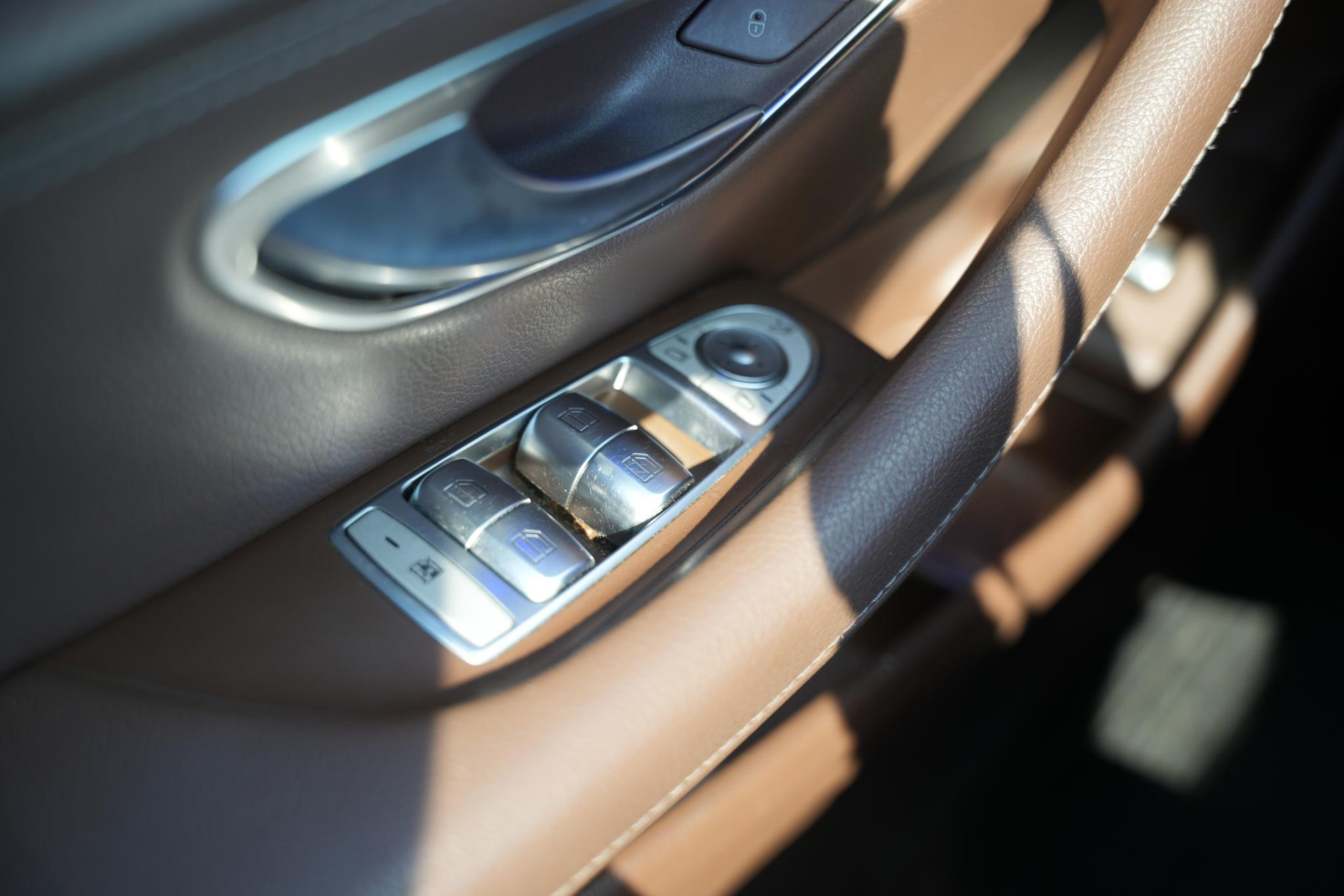 Mercedes-Benz E-Klasse 350 e Business Solution AMG Plus Upgrade Edition 2018 CALLAITE GREEN - METALLIC PAINT (997U) 21