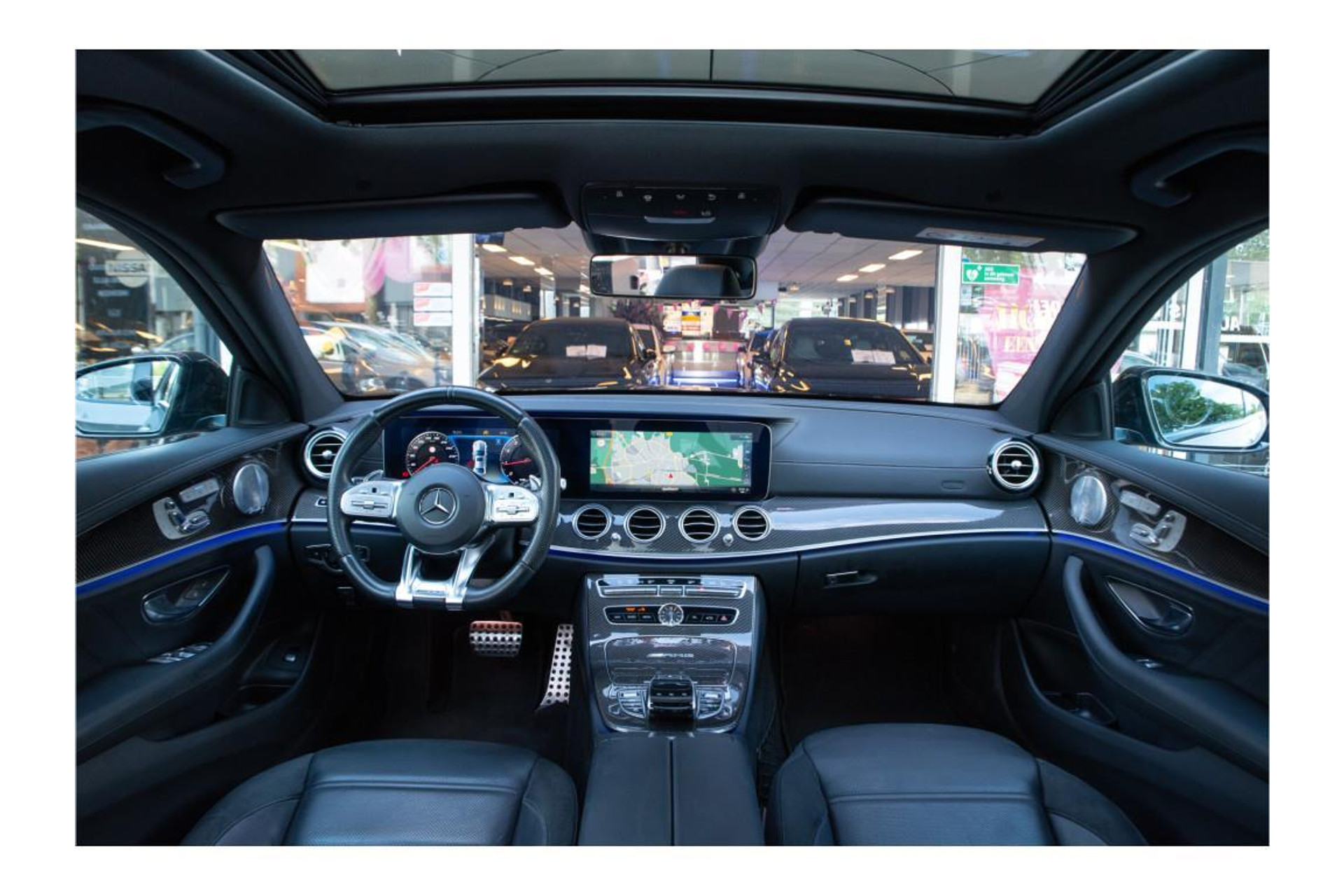 Mercedes-Benz E-Klasse AMG 63 4MATIC Premium Plus 2019  13