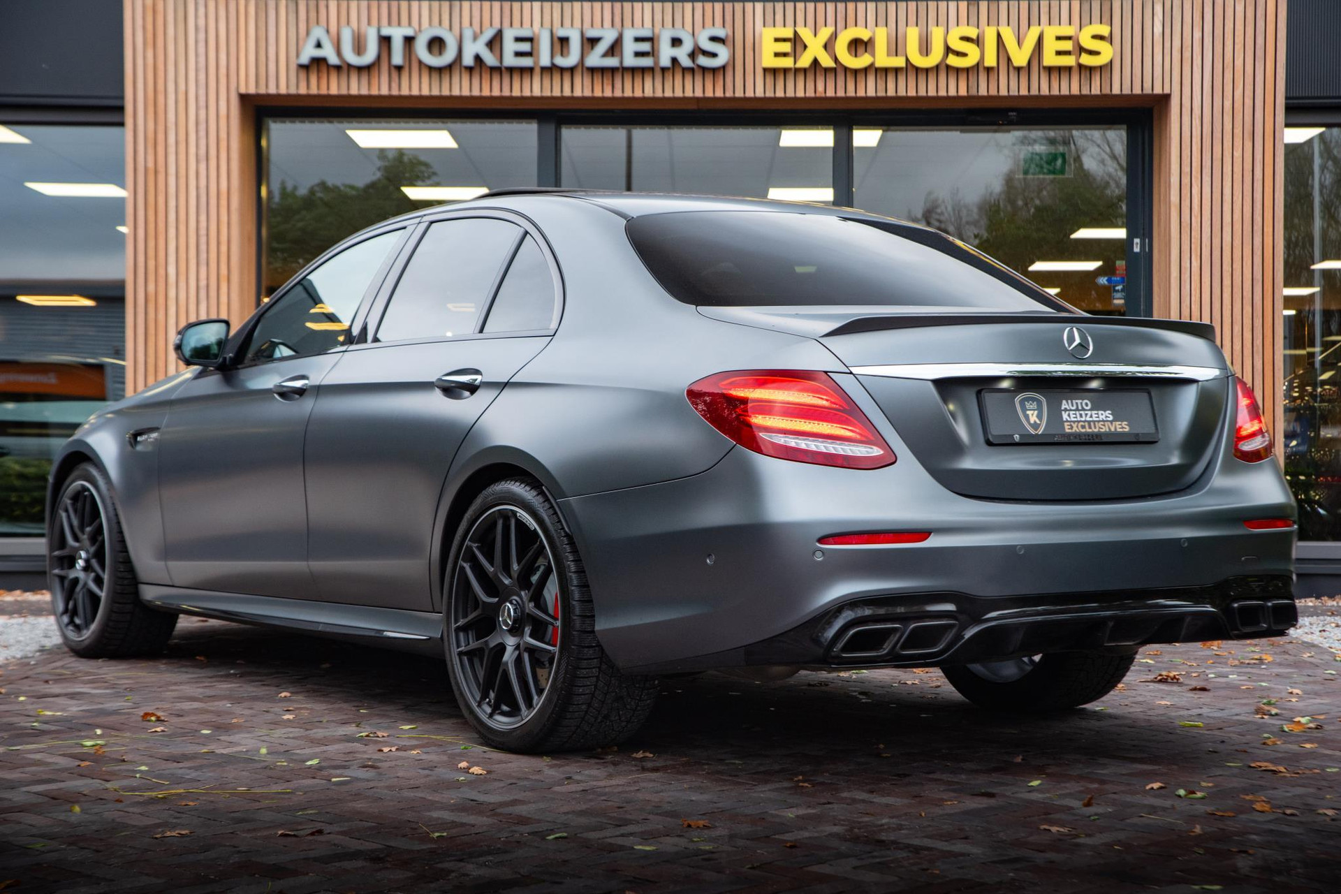 Mercedes-Benz E-Klasse AMG 63 4MATIC Premium Plus 2019  7
