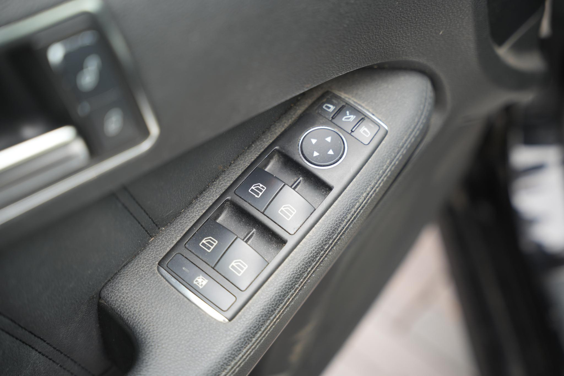 Mercedes-Benz E-Klasse Estate 250 CDI Business Class Avantgarde 2012 OBSIDIAN BLACK (197U) 17