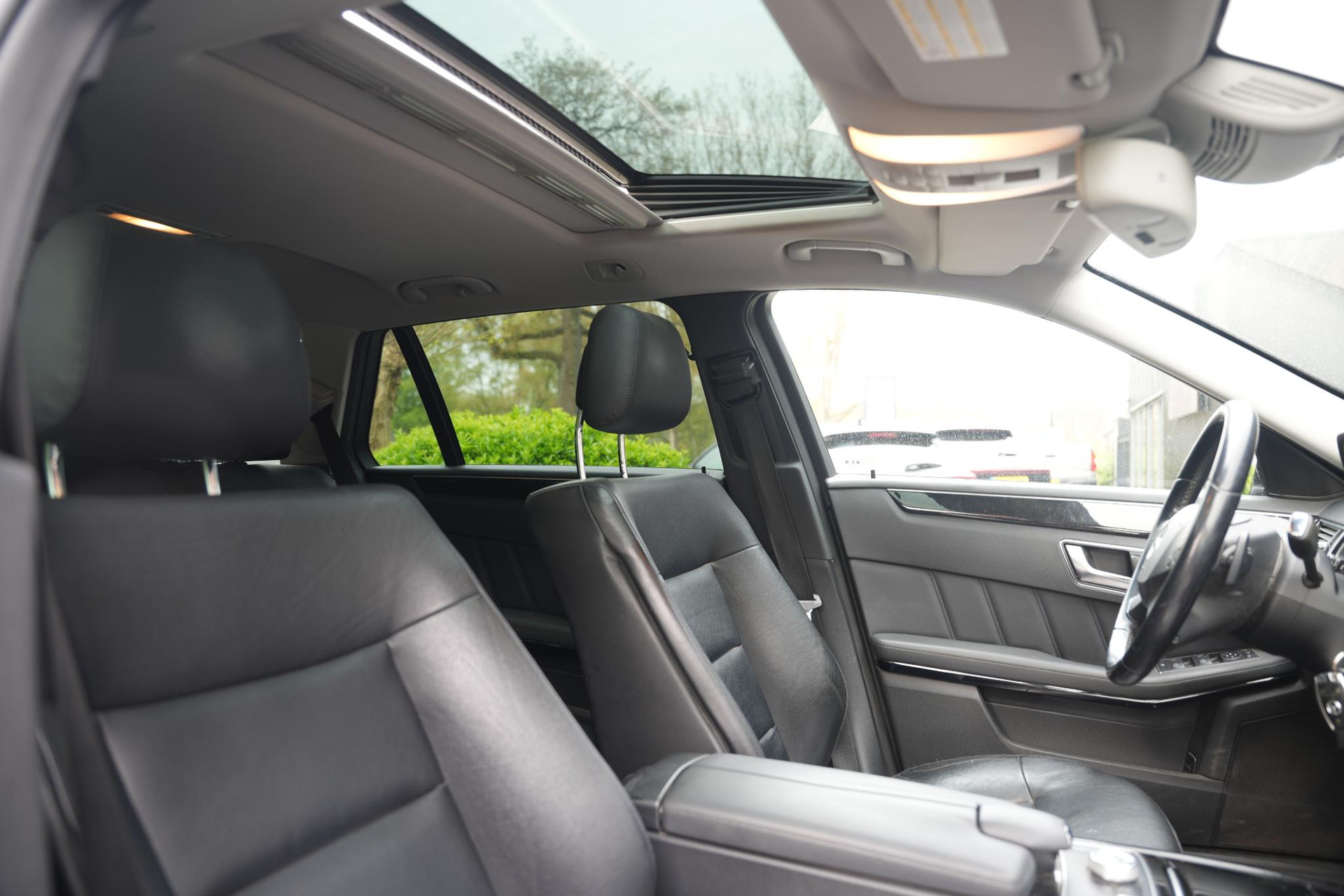 Mercedes-Benz E-Klasse Estate 250 CDI Business Class Avantgarde 2012 OBSIDIAN BLACK (197U) 19