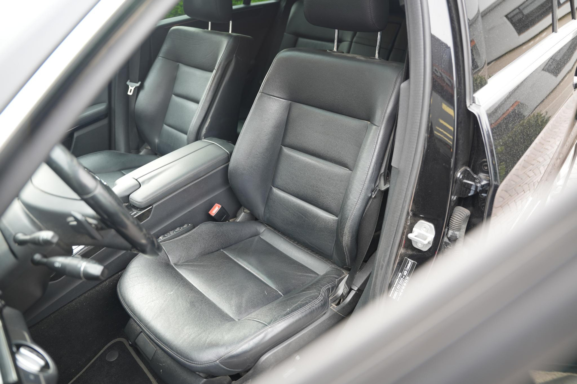 Mercedes-Benz E-Klasse Estate 250 CDI Business Class Avantgarde 2012 OBSIDIAN BLACK (197U) 6