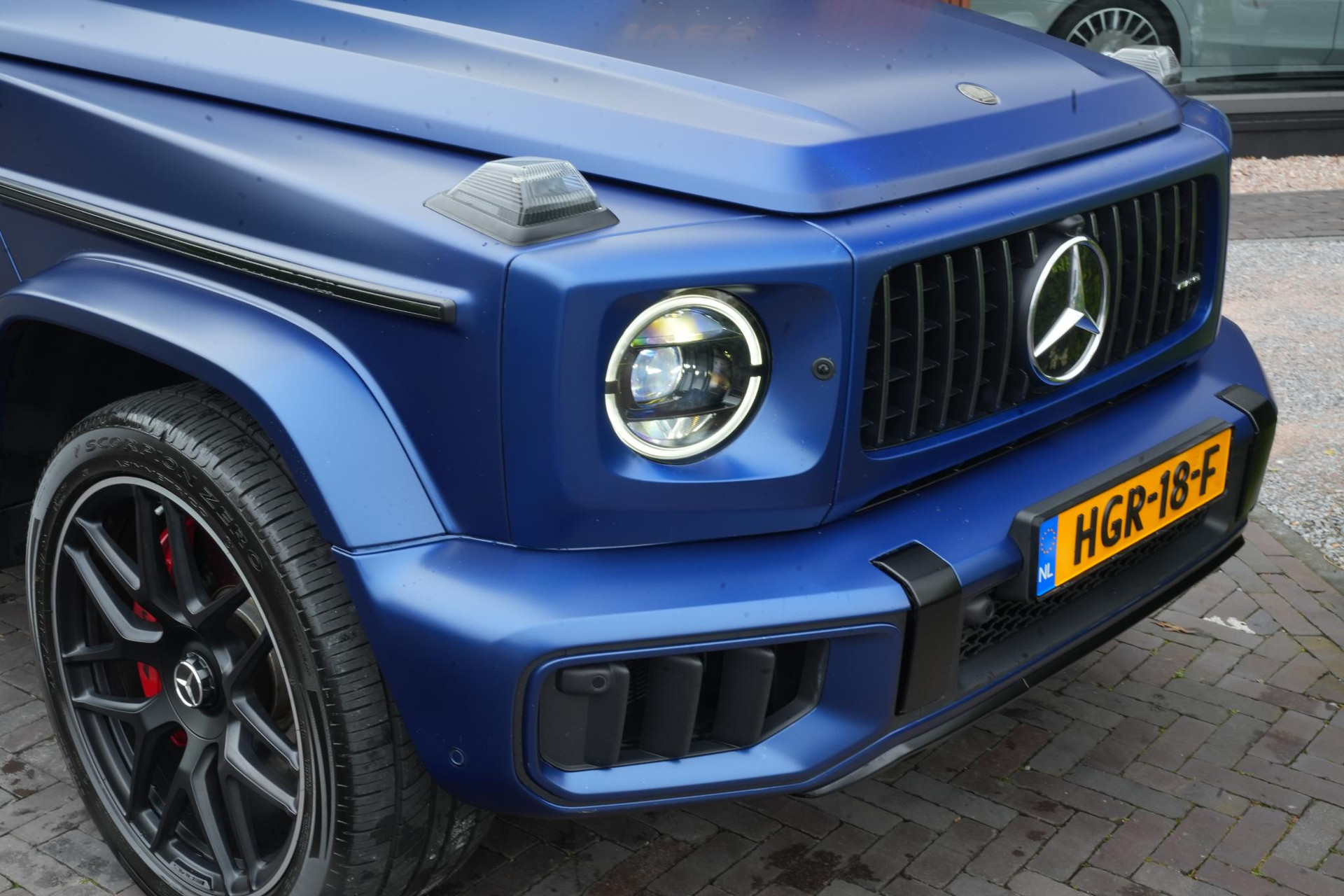 Mercedes-Benz G-Klasse 500 2020 brilliant blue metallic (896U) 12