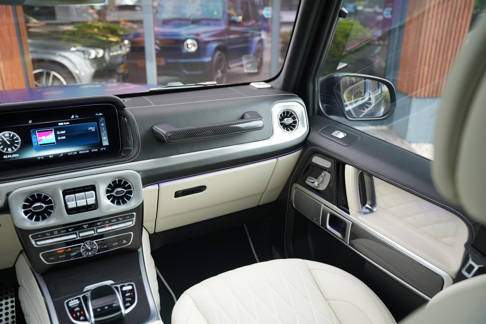 Mercedes-Benz G-Klasse 500 2020 brilliant blue metallic (896U) 17