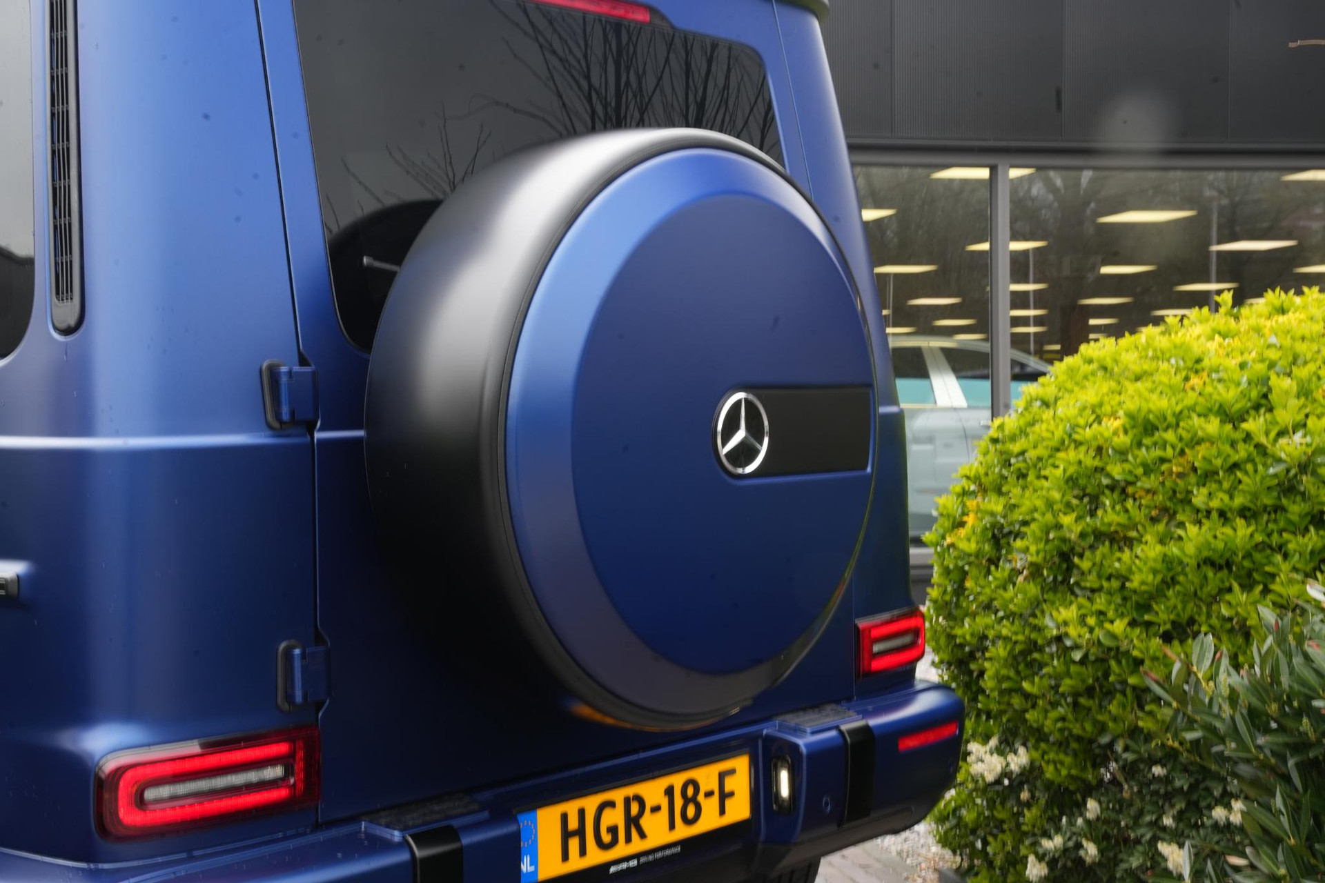 Mercedes-Benz G-Klasse 500 2020 brilliant blue metallic (896U) 24
