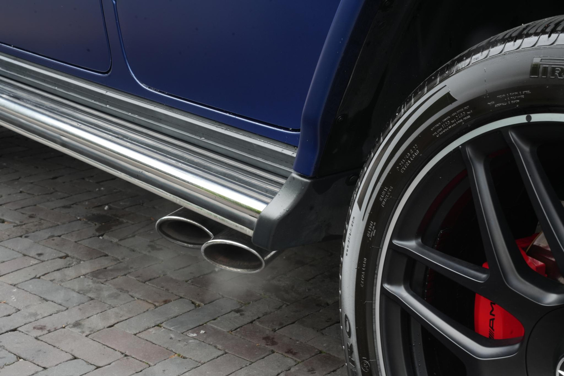 Mercedes-Benz G-Klasse 500 2020 brilliant blue metallic (896U) 26