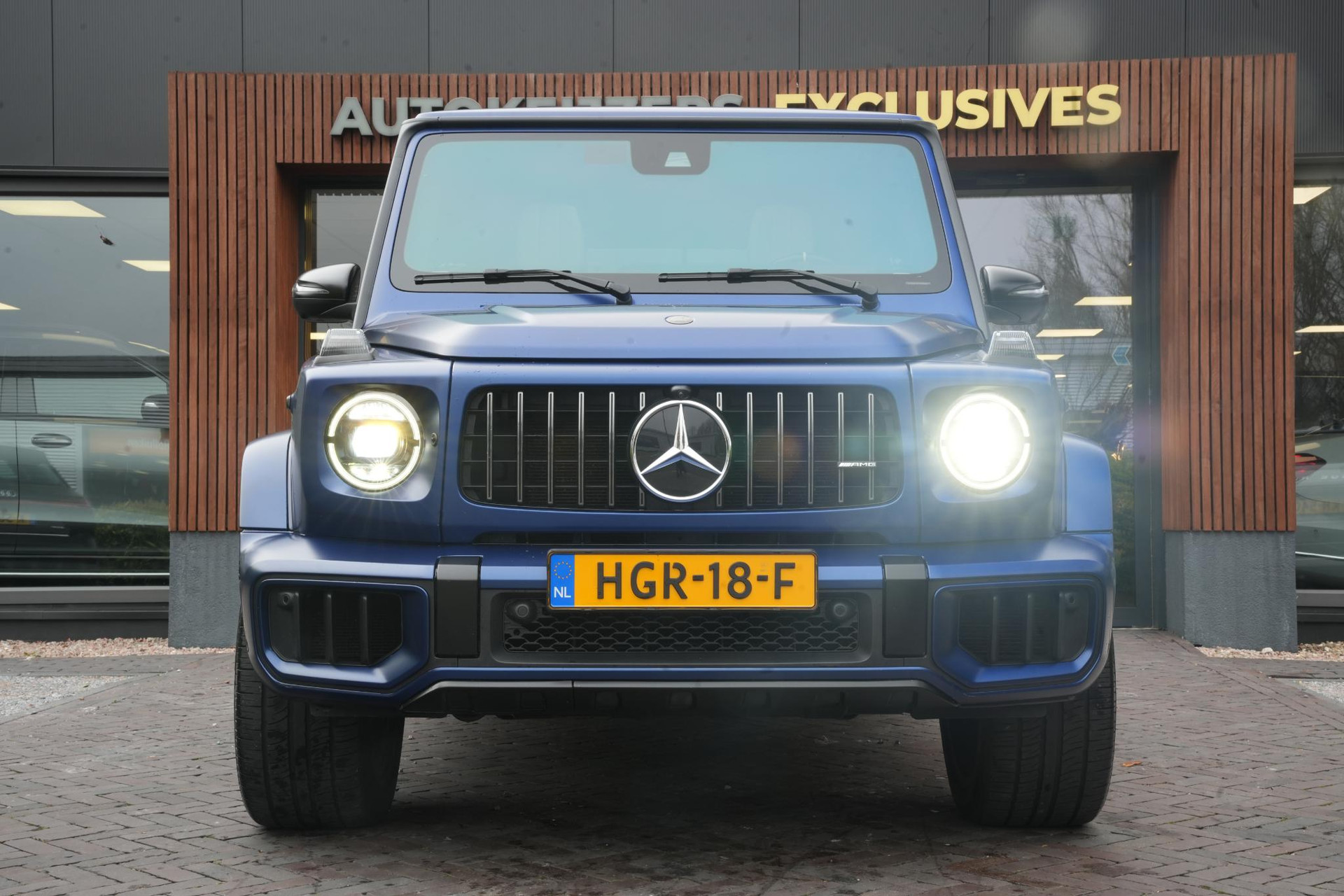 Mercedes-Benz G-Klasse 500 2020 brilliant blue metallic (896U) 3