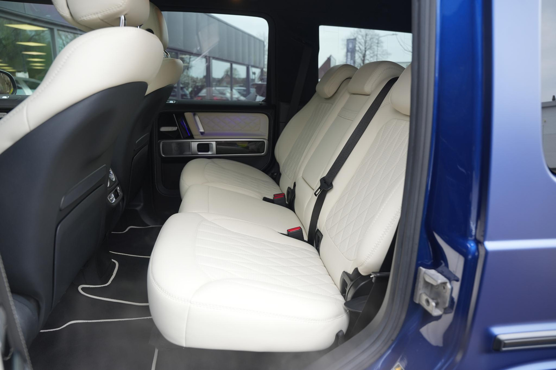 Mercedes-Benz G-Klasse 500 2020 brilliant blue metallic (896U) 38