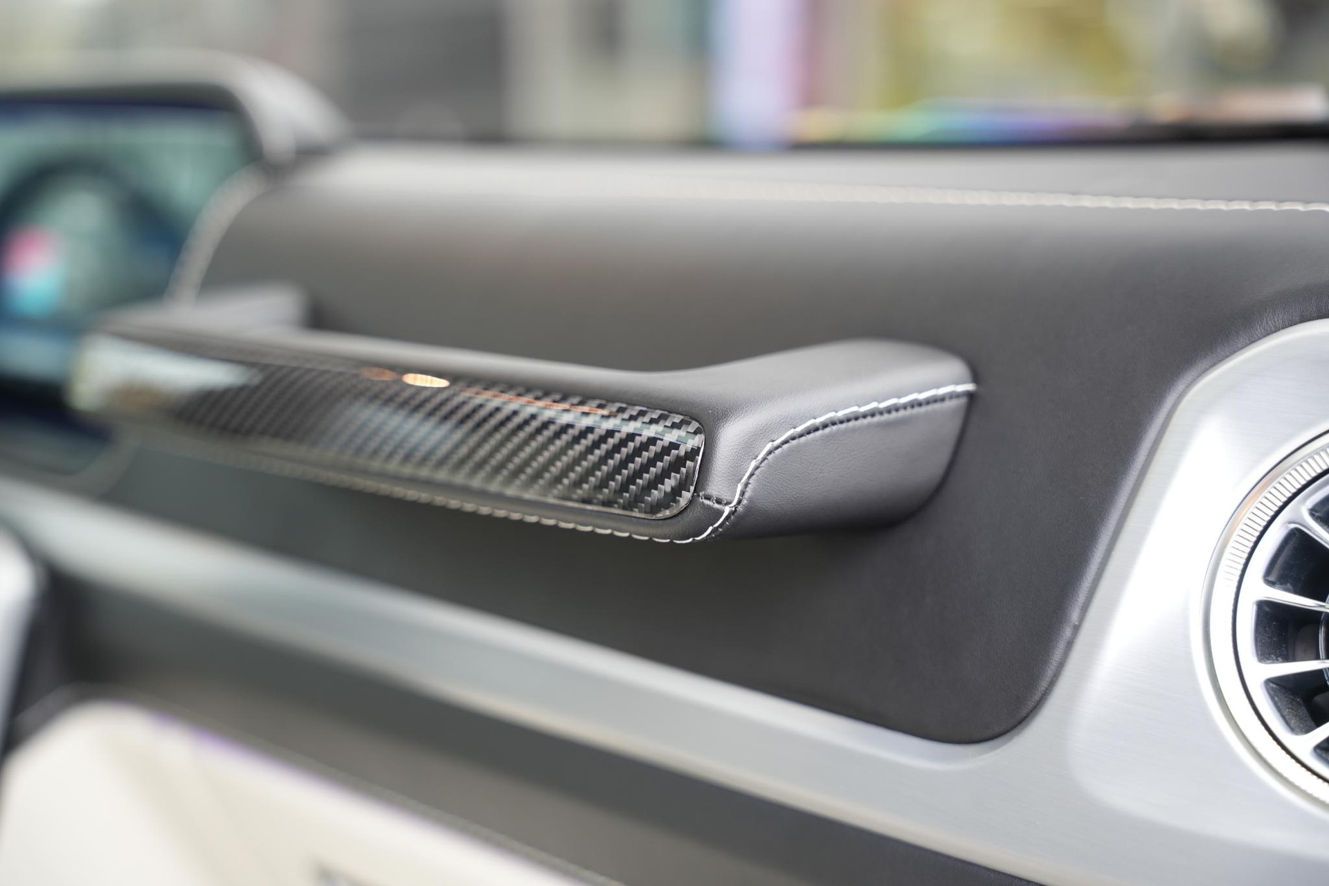 Mercedes-Benz G-Klasse 500 2020 brilliant blue metallic (896U) 46