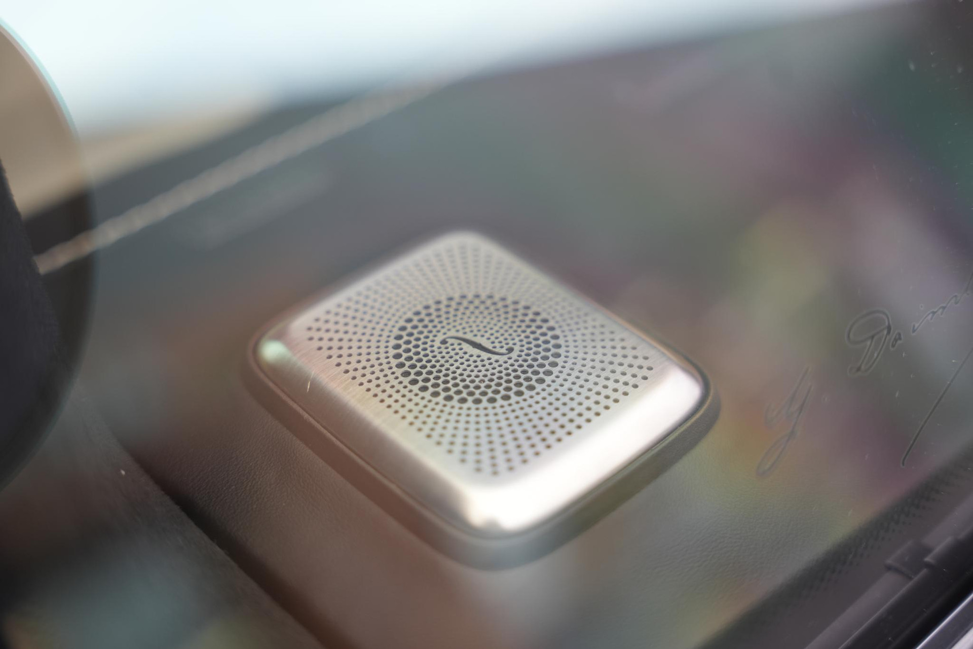 Mercedes-Benz G-Klasse 500 2020 brilliant blue metallic (896U) 47