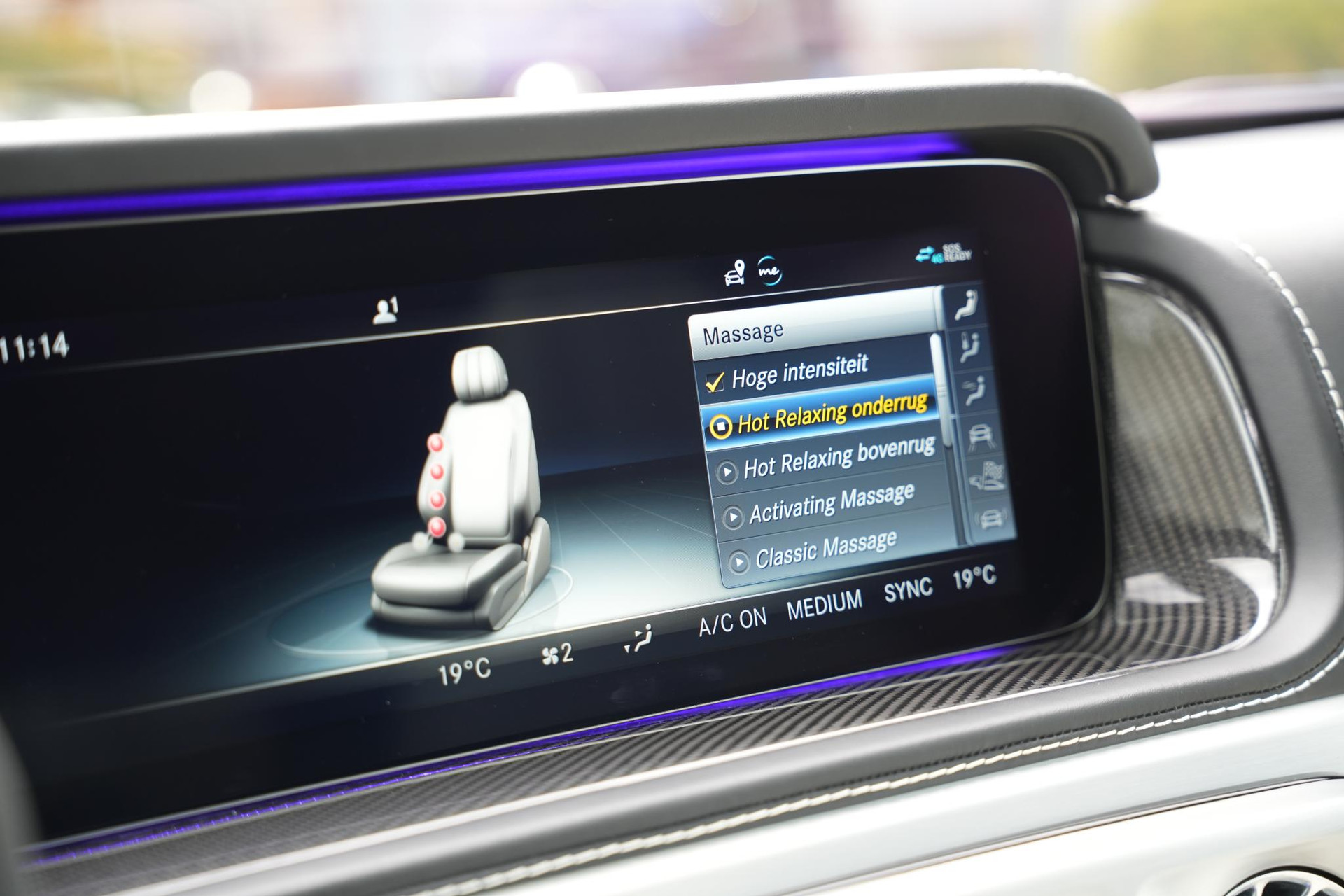 Mercedes-Benz G-Klasse 500 2020 brilliant blue metallic (896U) 74