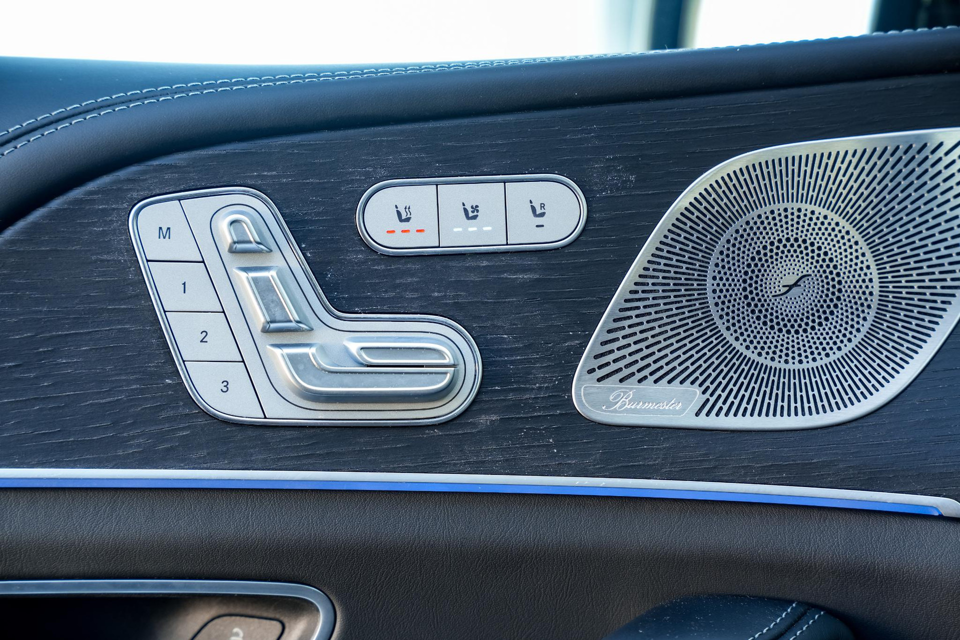 Mercedes-Benz GLE Coupé 400 e 4MATIC AMG Line Premium 2024 SELENITE GRAY 23