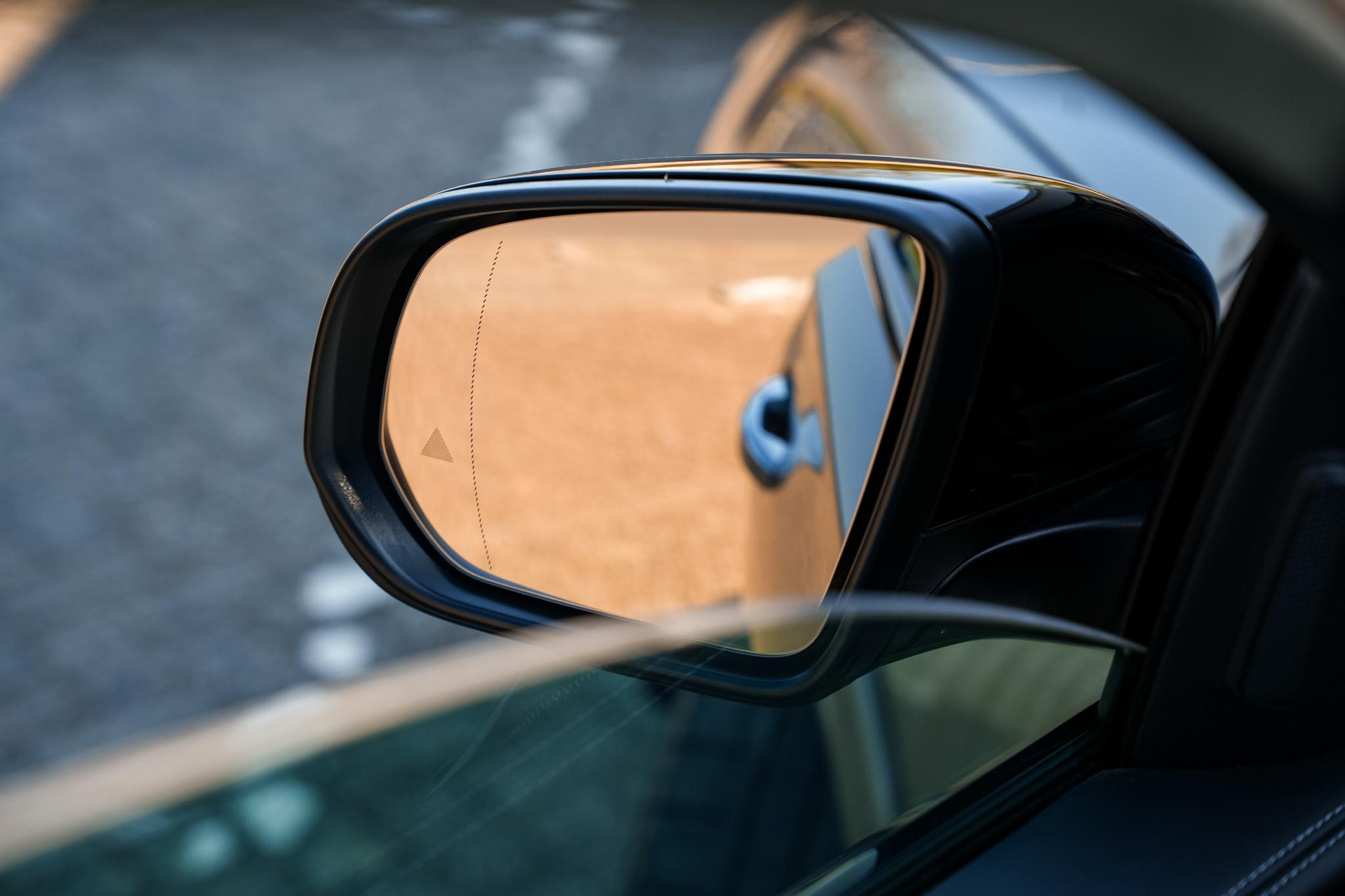 Mercedes-Benz GLE Coupé 400 e 4MATIC AMG Line Premium 2024 SELENITE GRAY 38