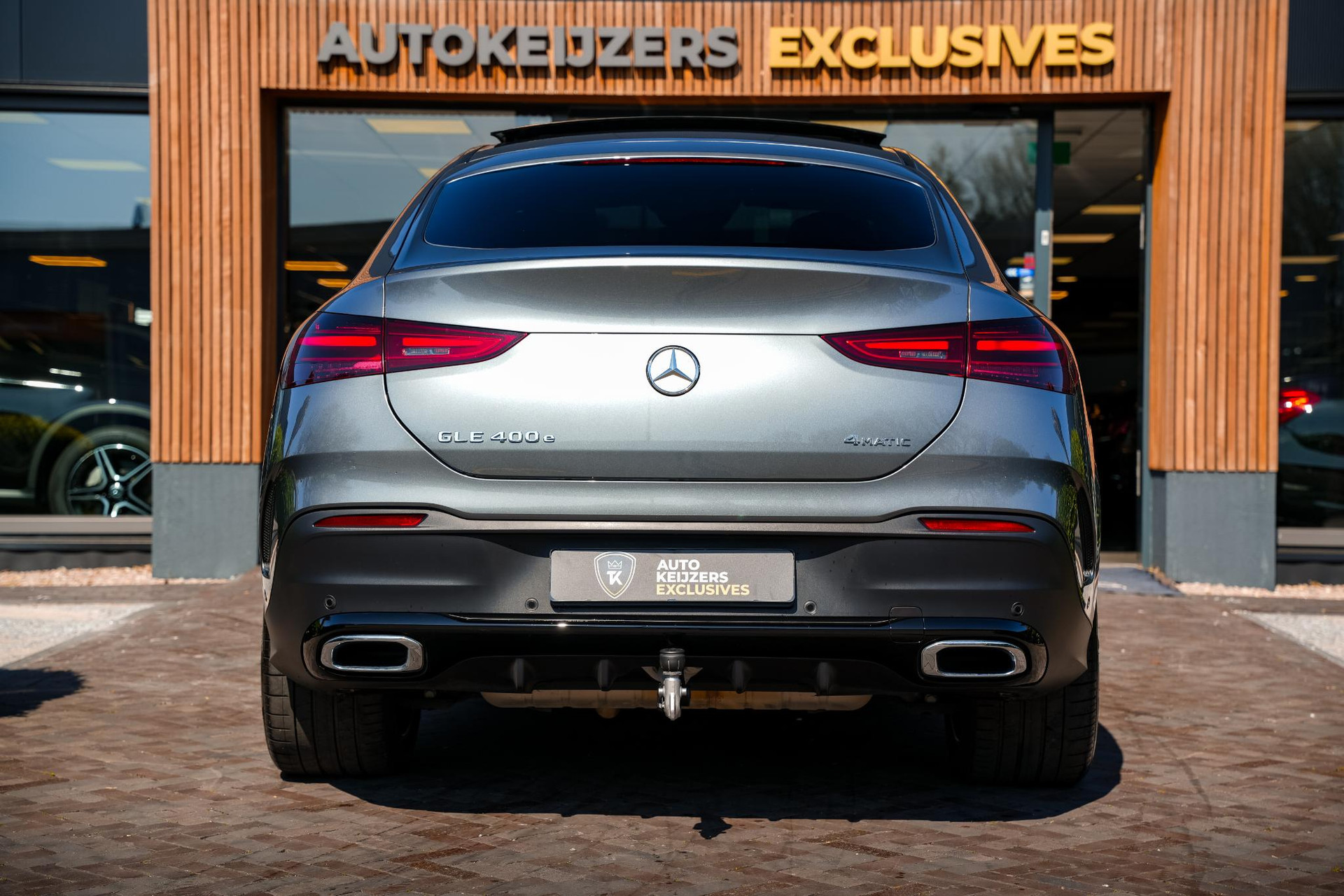 Mercedes-Benz GLE Coupé 400 e 4MATIC AMG Line Premium 2024 SELENITE GRAY 9