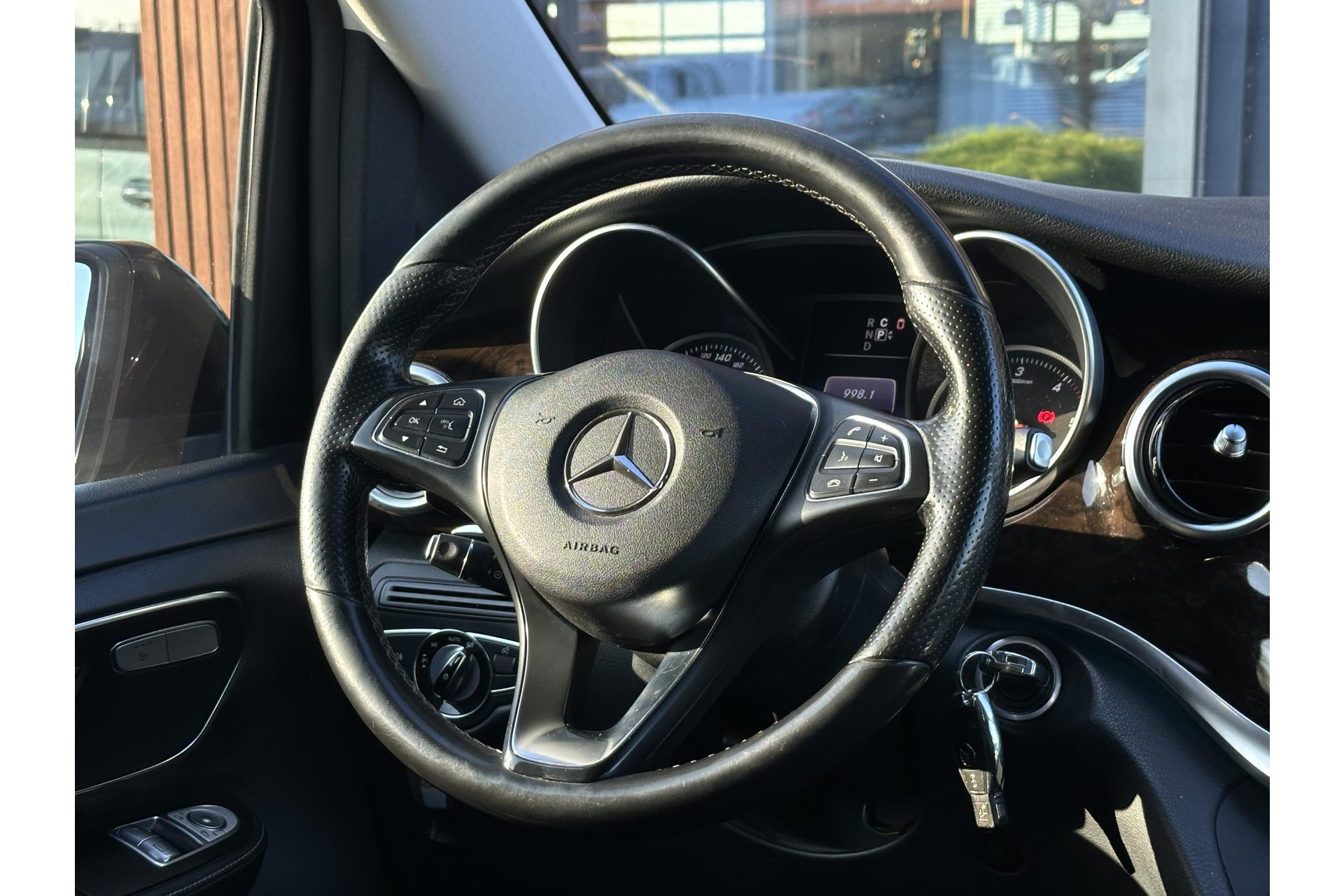 Mercedes-Benz V-Klasse 220d Lang DC Edition 2015 Zwart 14