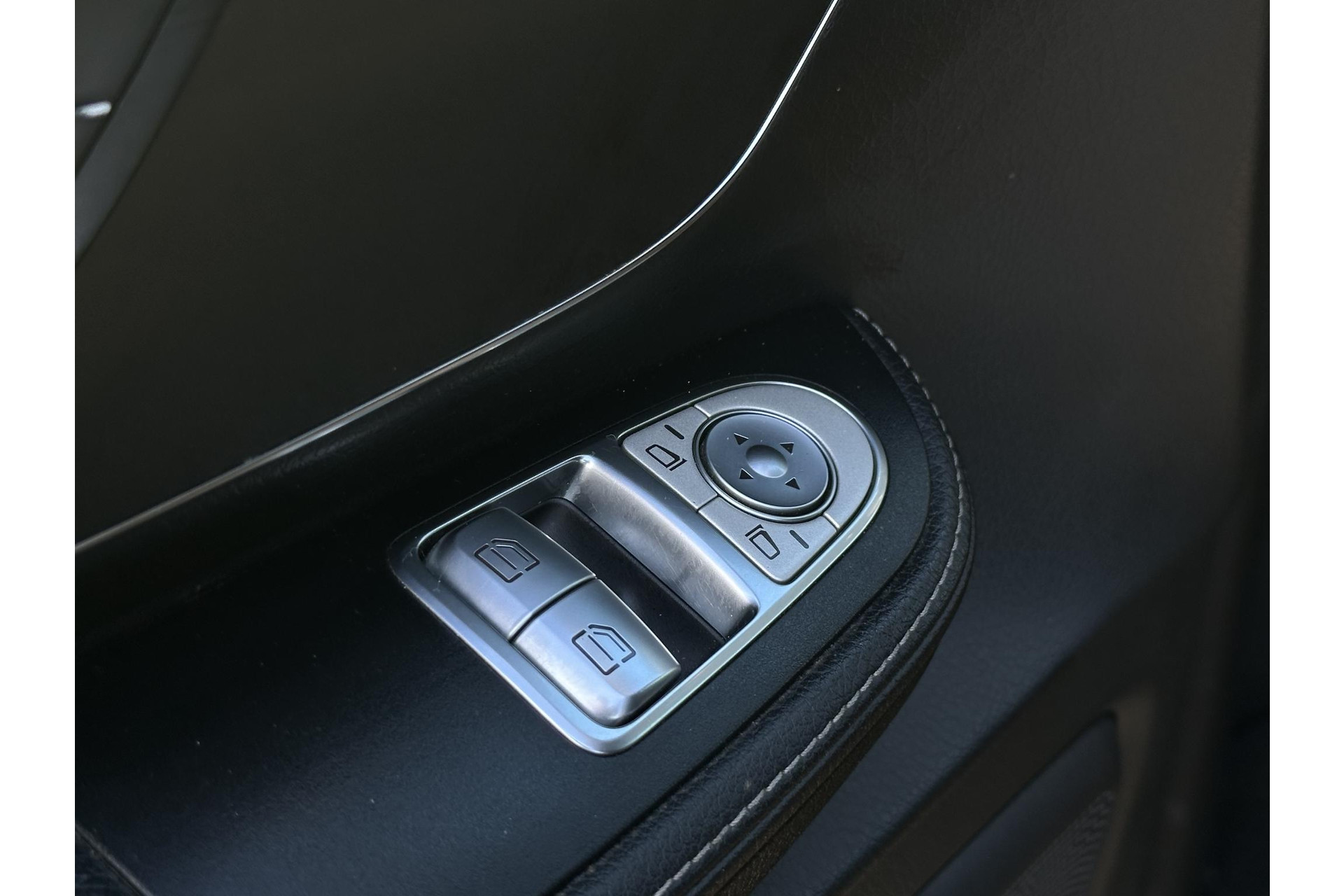 Mercedes-Benz V-Klasse 220d Lang DC Edition 2015 Zwart 18