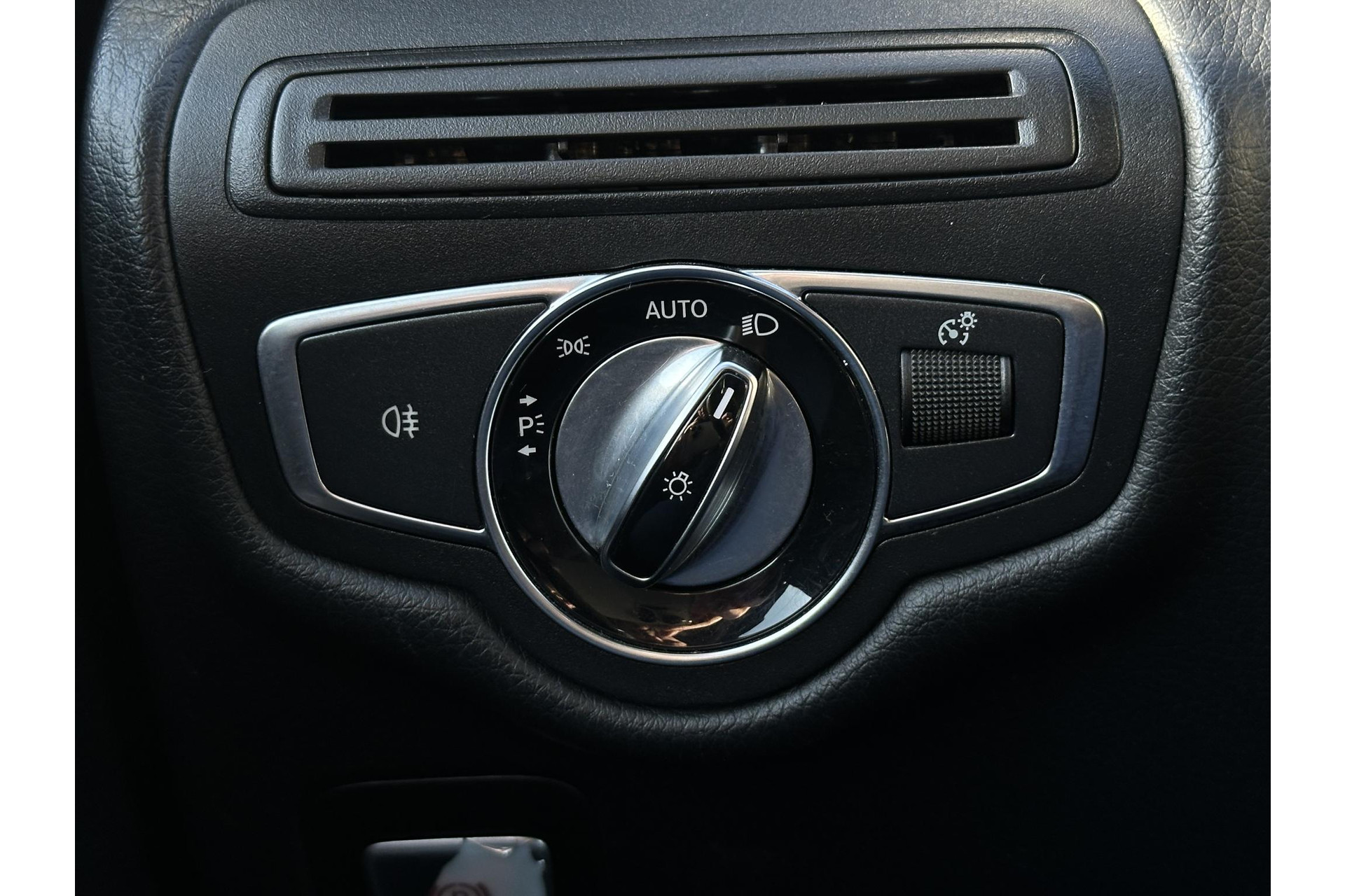 Mercedes-Benz V-Klasse 220d Lang DC Edition 2015 Zwart 22