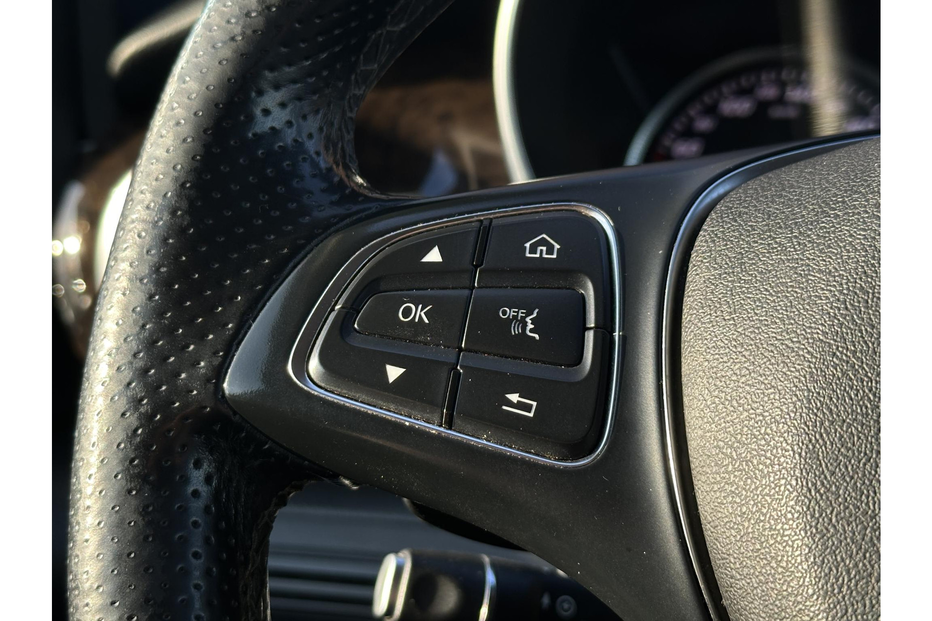 Mercedes-Benz V-Klasse 220d Lang DC Edition 2015 Zwart 28