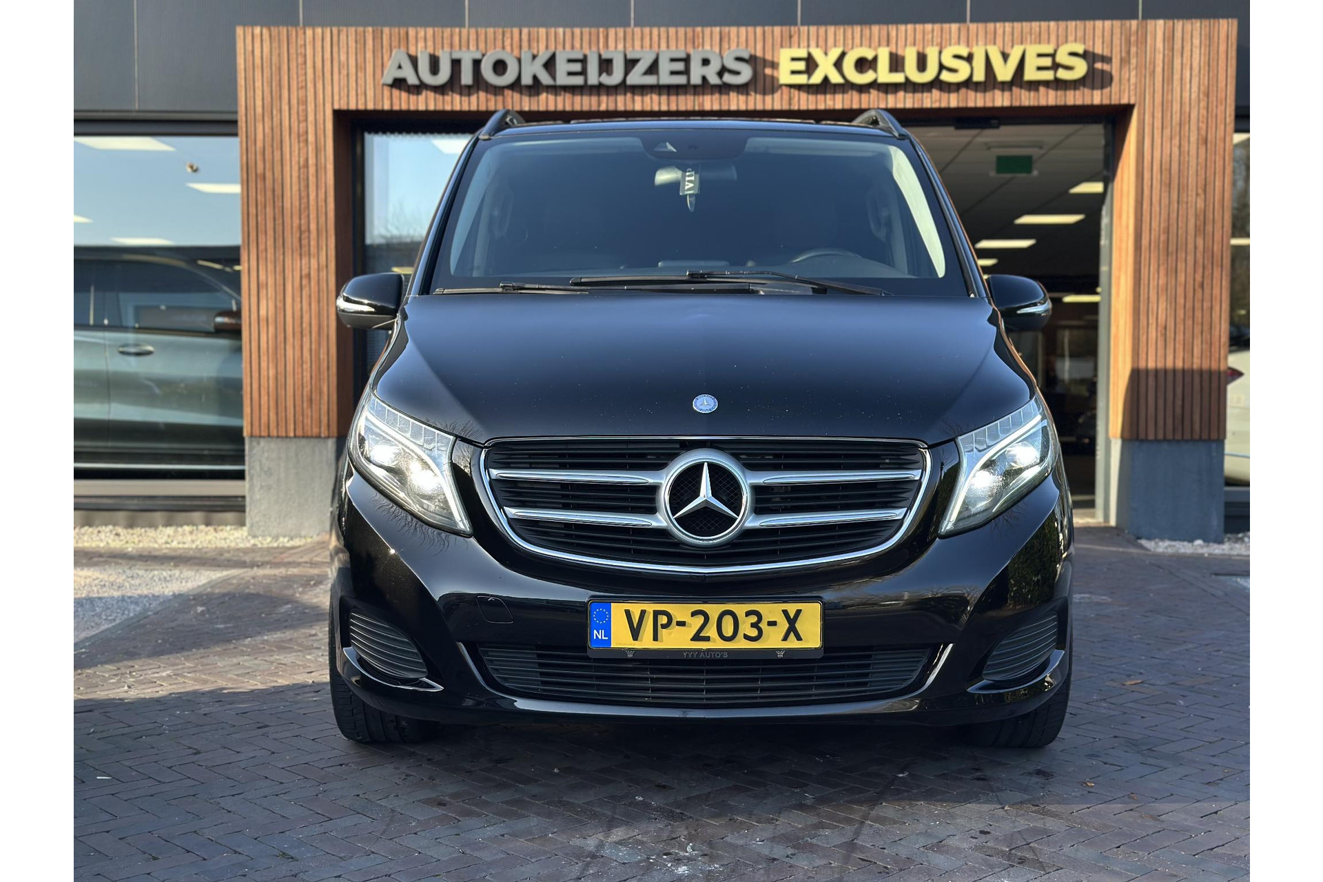 Mercedes-Benz V-Klasse 220d Lang DC Edition 2015 Zwart 3