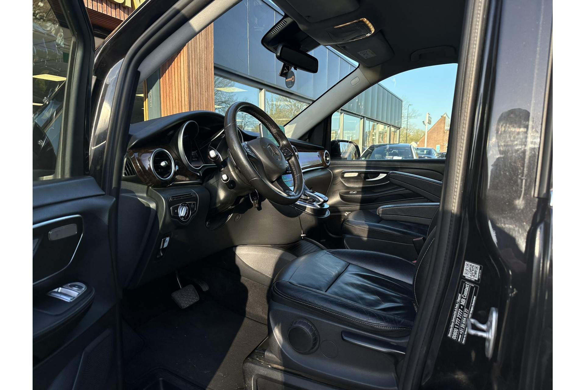 Mercedes-Benz V-Klasse 220d Lang DC Edition 2015 Zwart 8