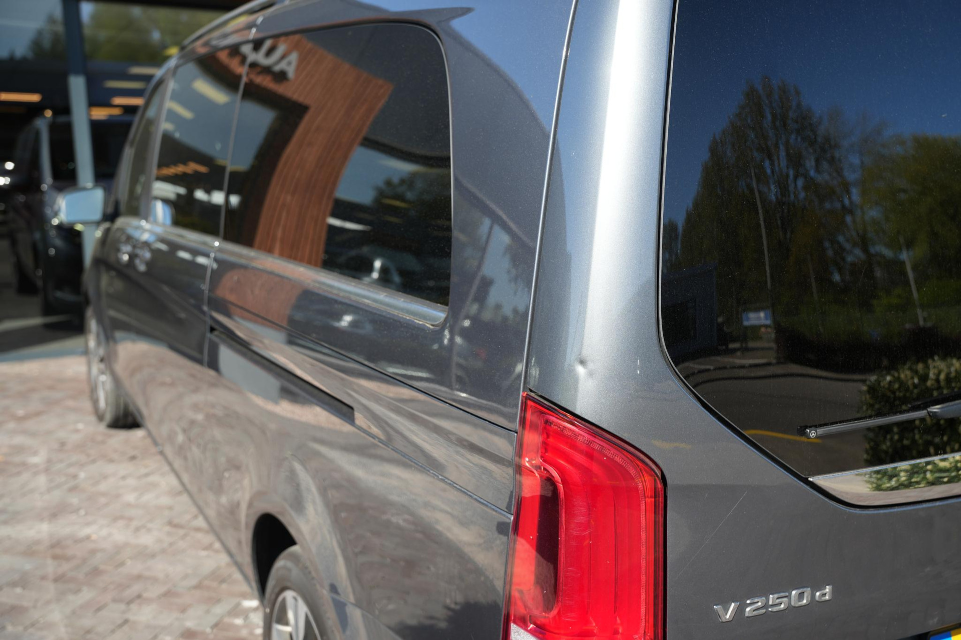 Mercedes-Benz V-Klasse 250d Extra Lang Avantgarde Edition 2018  14