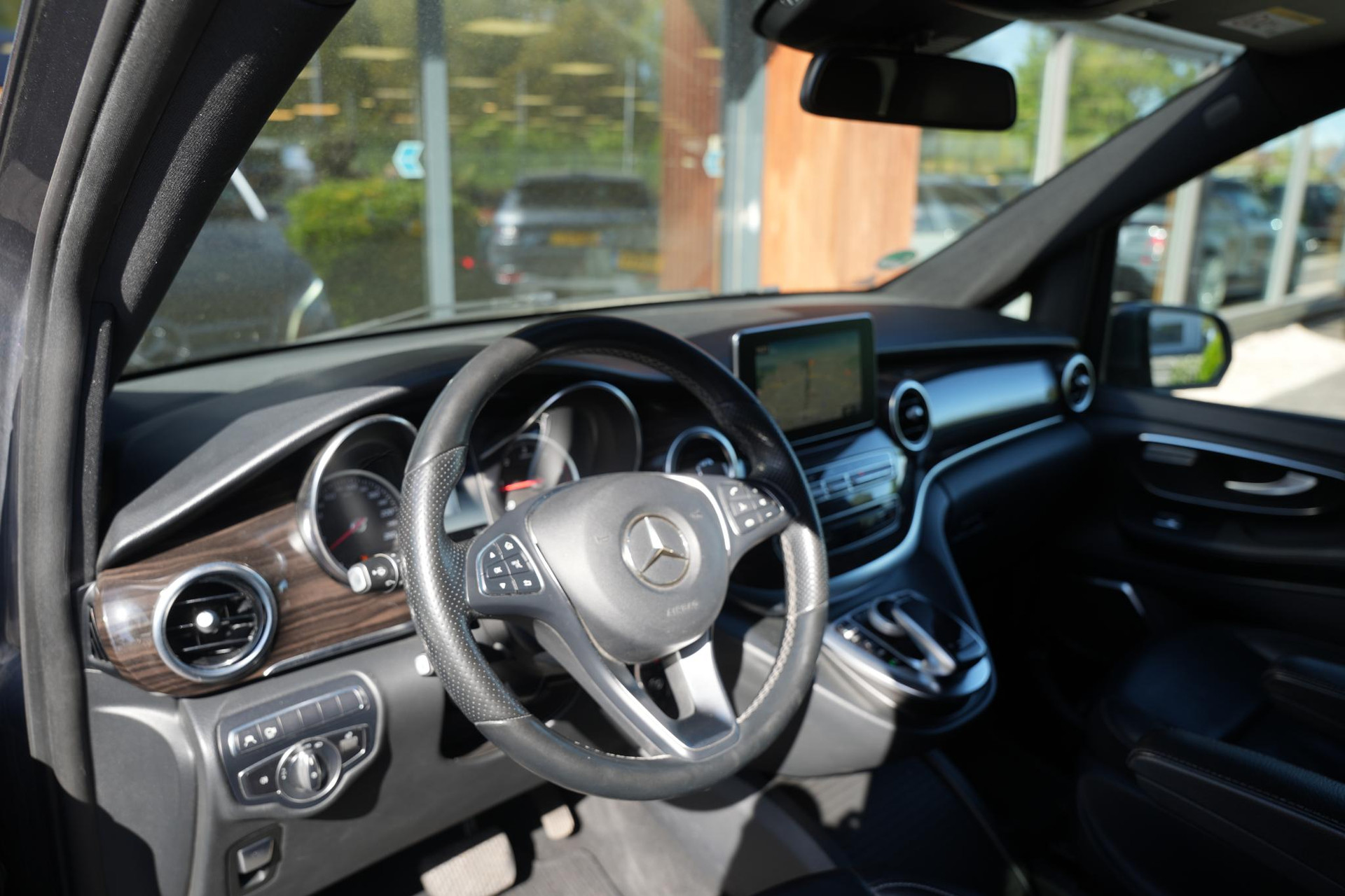 Mercedes-Benz V-Klasse 250d Extra Lang Avantgarde Edition 2018  8
