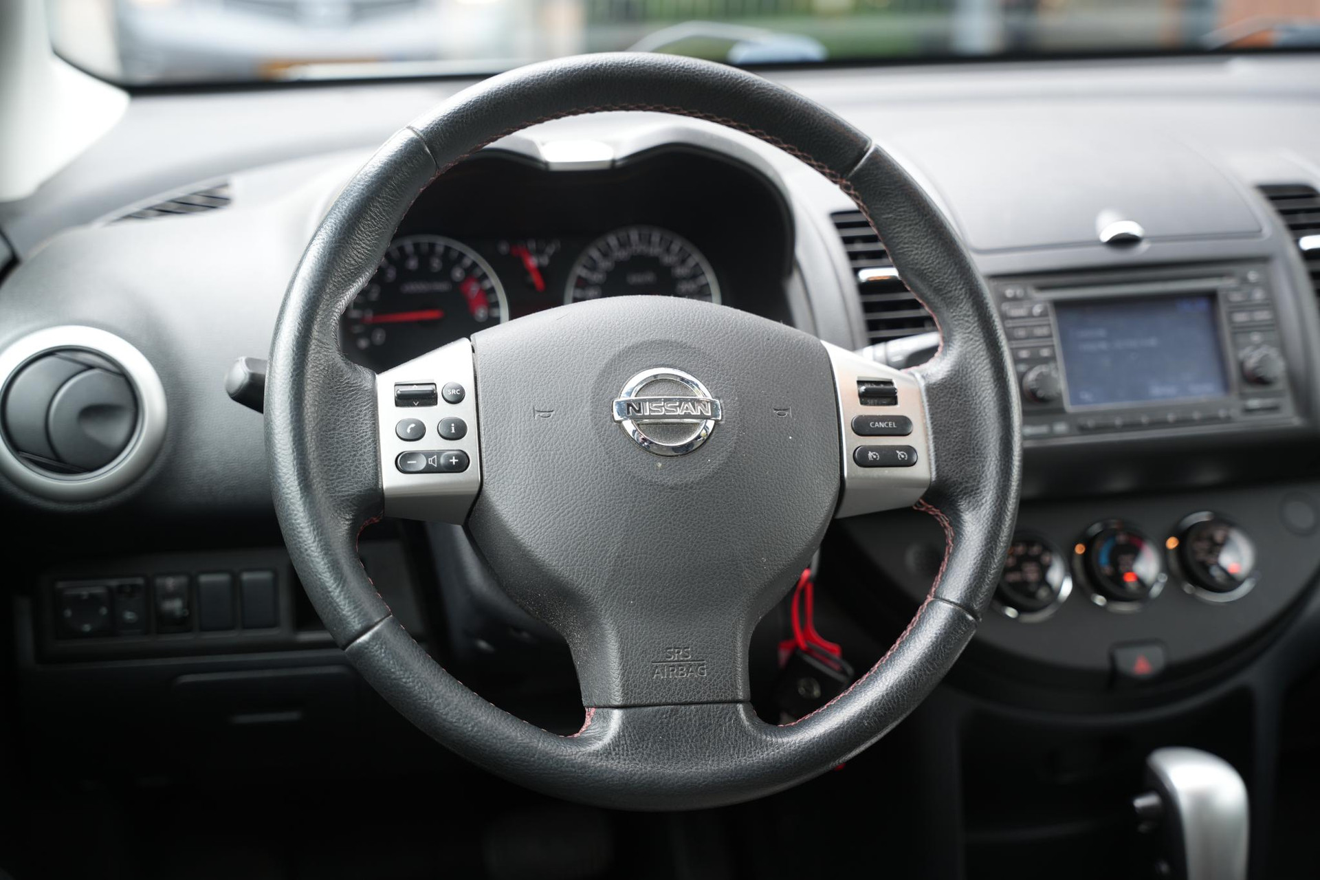 Nissan Note 1.6 Connect Edition 2011  17