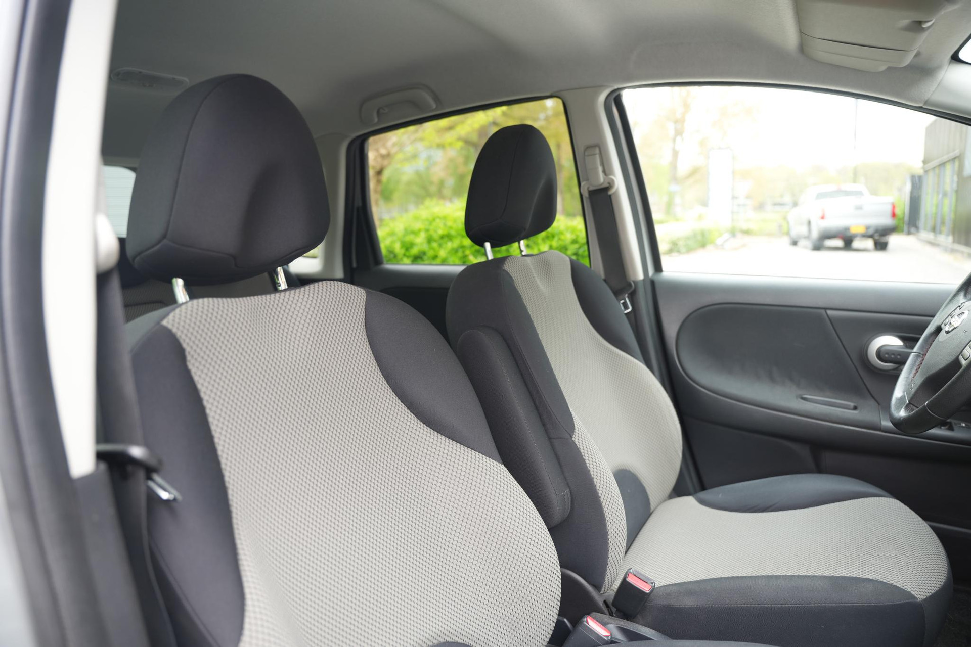 Nissan Note 1.6 Connect Edition 2011  19