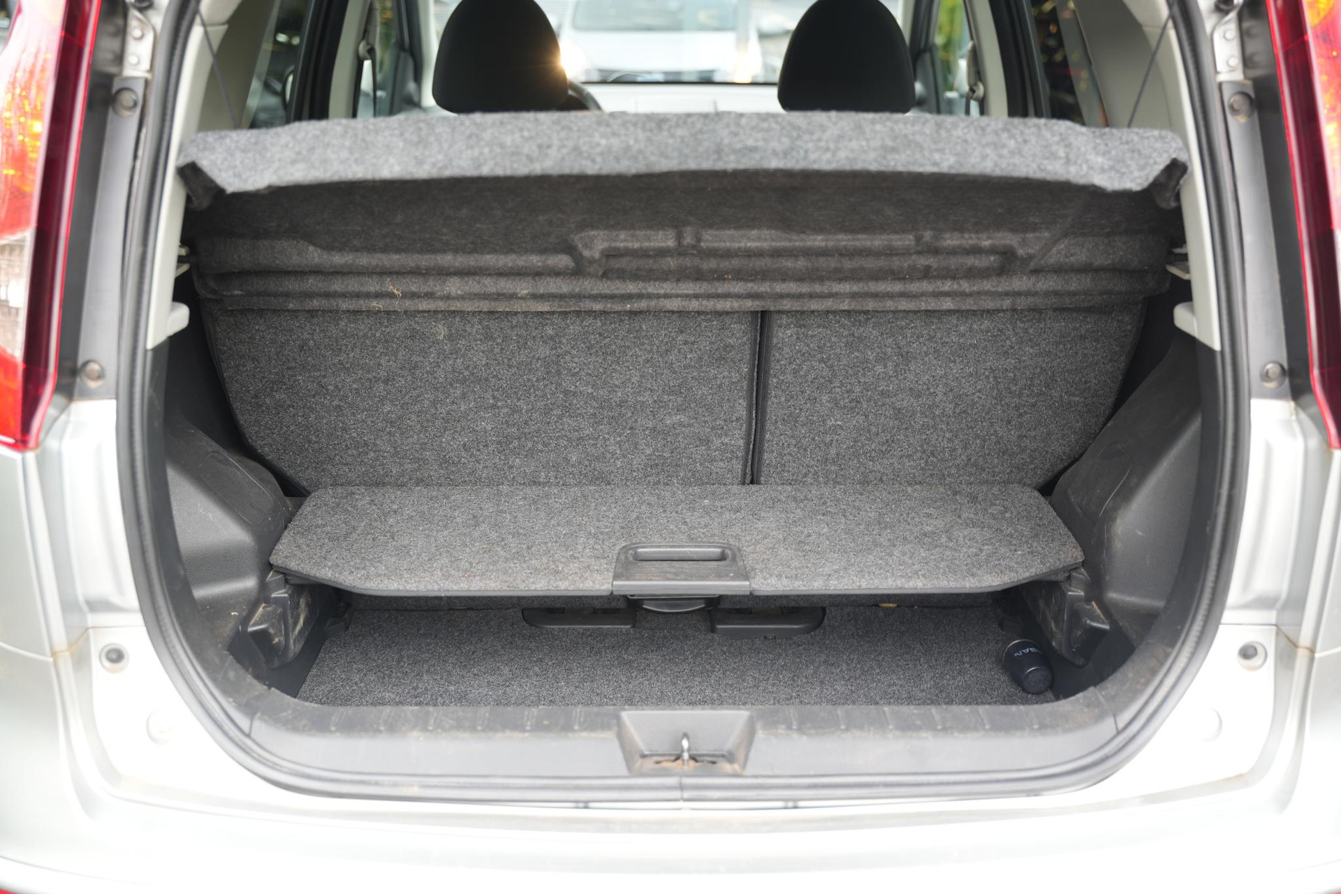 Nissan Note 1.6 Connect Edition 2011  21