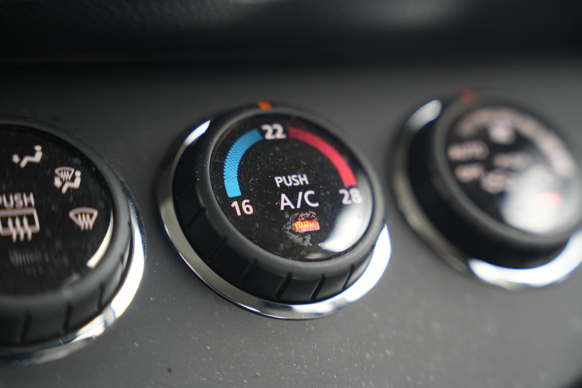 Nissan Note 1.6 Connect Edition 2011  29