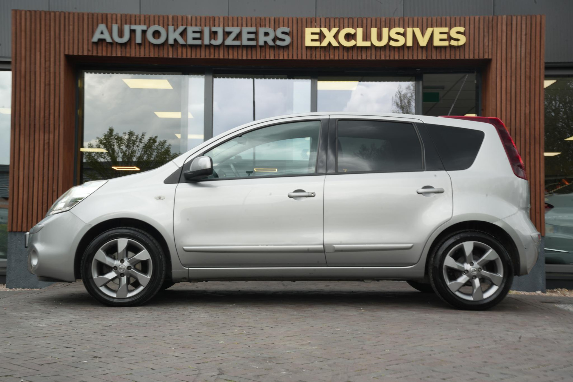 Nissan Note 1.6 Connect Edition 2011  5