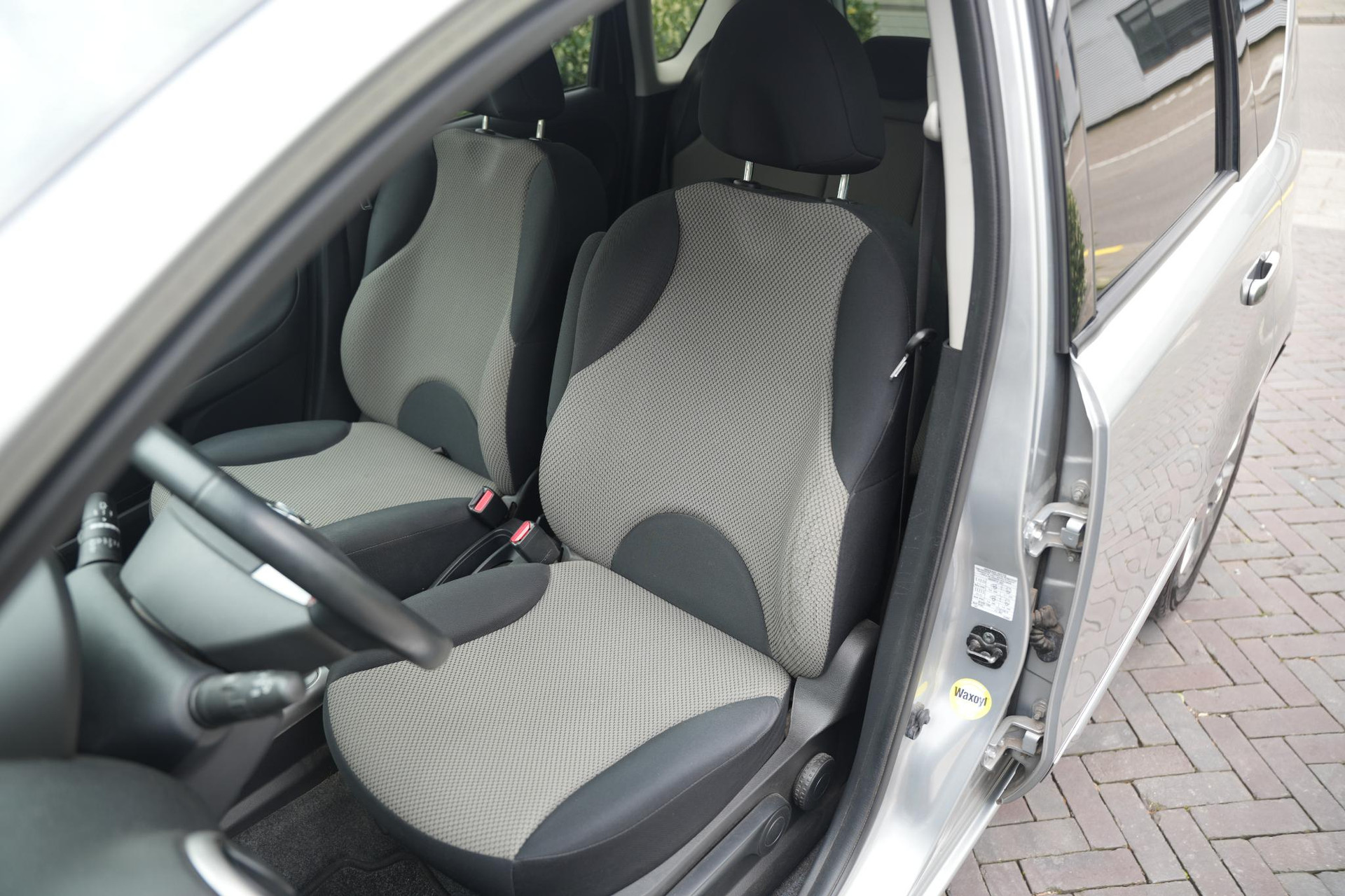 Nissan Note 1.6 Connect Edition 2011  6