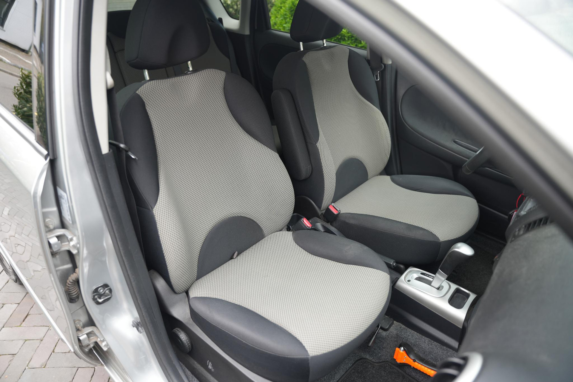 Nissan Note 1.6 Connect Edition 2011  8