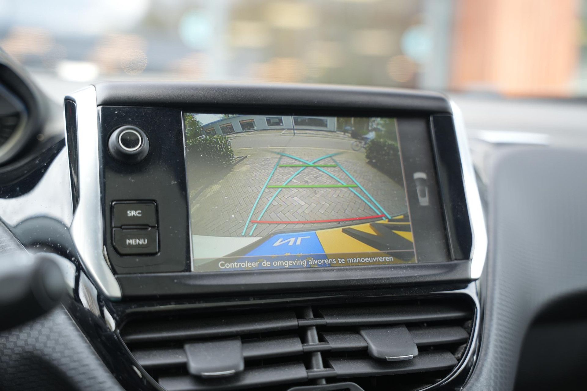 Peugeot 2008 1.2 PureTech Allure 2017 Vernismetaallak gris artense 21