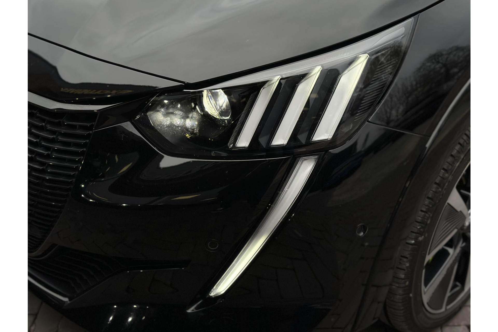 Peugeot e-208 EV GT Pack 50 kWh 2021 BLACK PEARL PAINT (KTV) 28