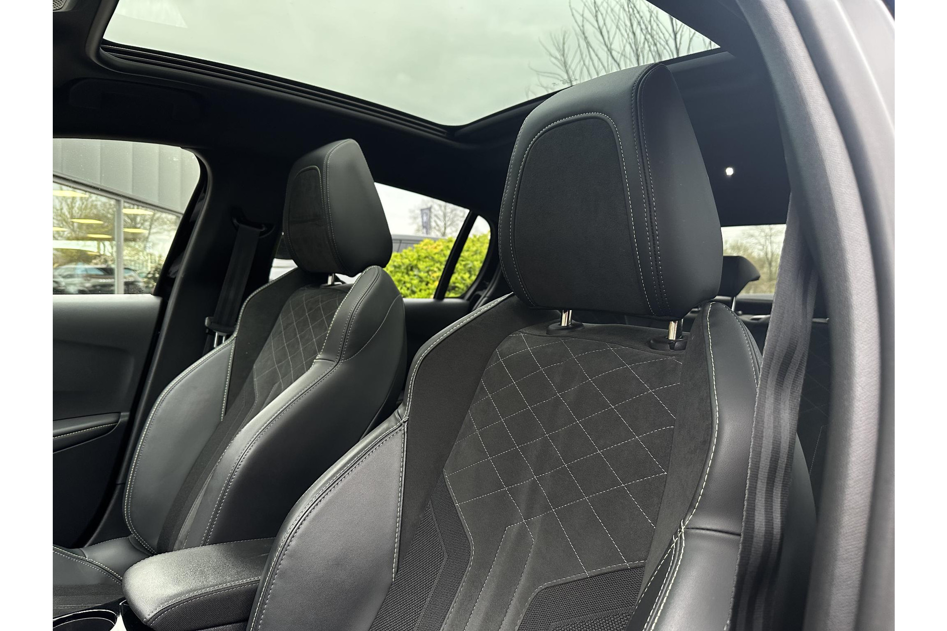 Peugeot e-208 EV GT Pack 50 kWh 2021 BLACK PEARL PAINT (KTV) 8