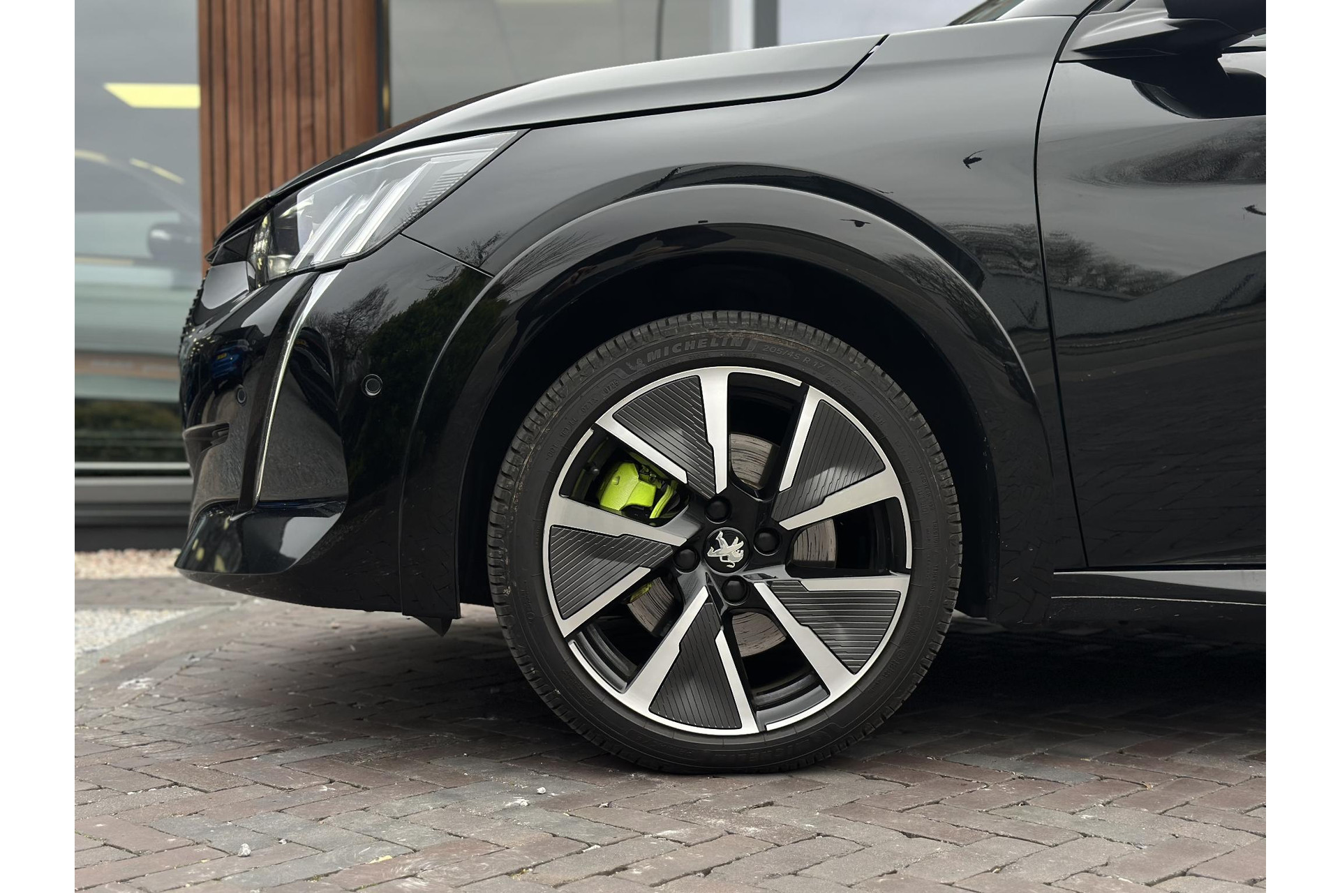 Peugeot e-208 EV GT Pack 50 kWh 2021 BLACK PEARL PAINT (KTV) 9