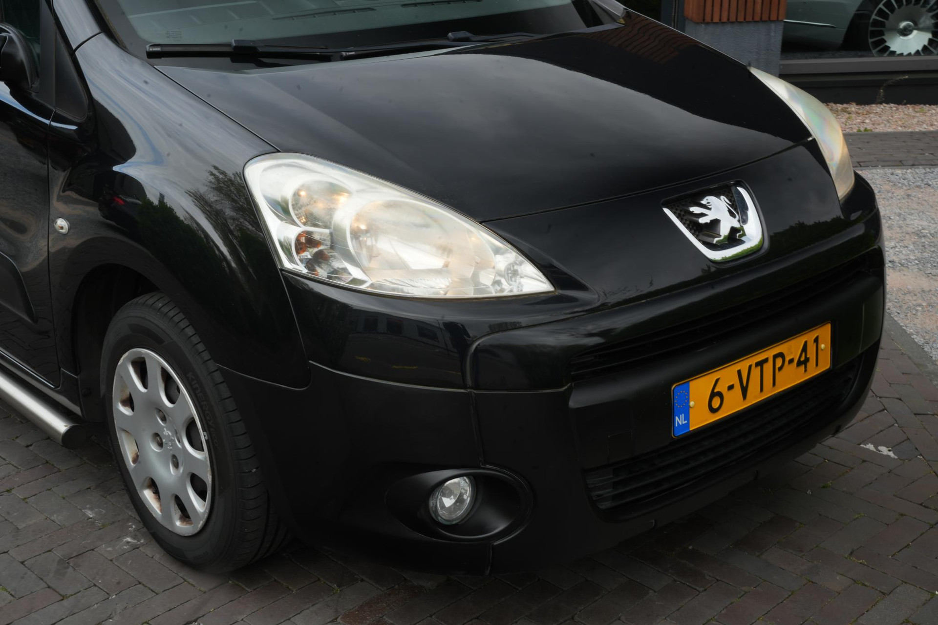 Peugeot Partner 120 1.6 e-HDI L1 XT Profit + 2012 ONYX BLACK PAINT (EXY) 11