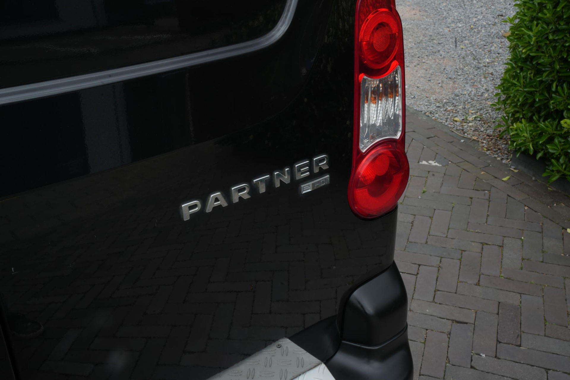 Peugeot Partner 120 1.6 e-HDI L1 XT Profit + 2012 ONYX BLACK PAINT (EXY) 15