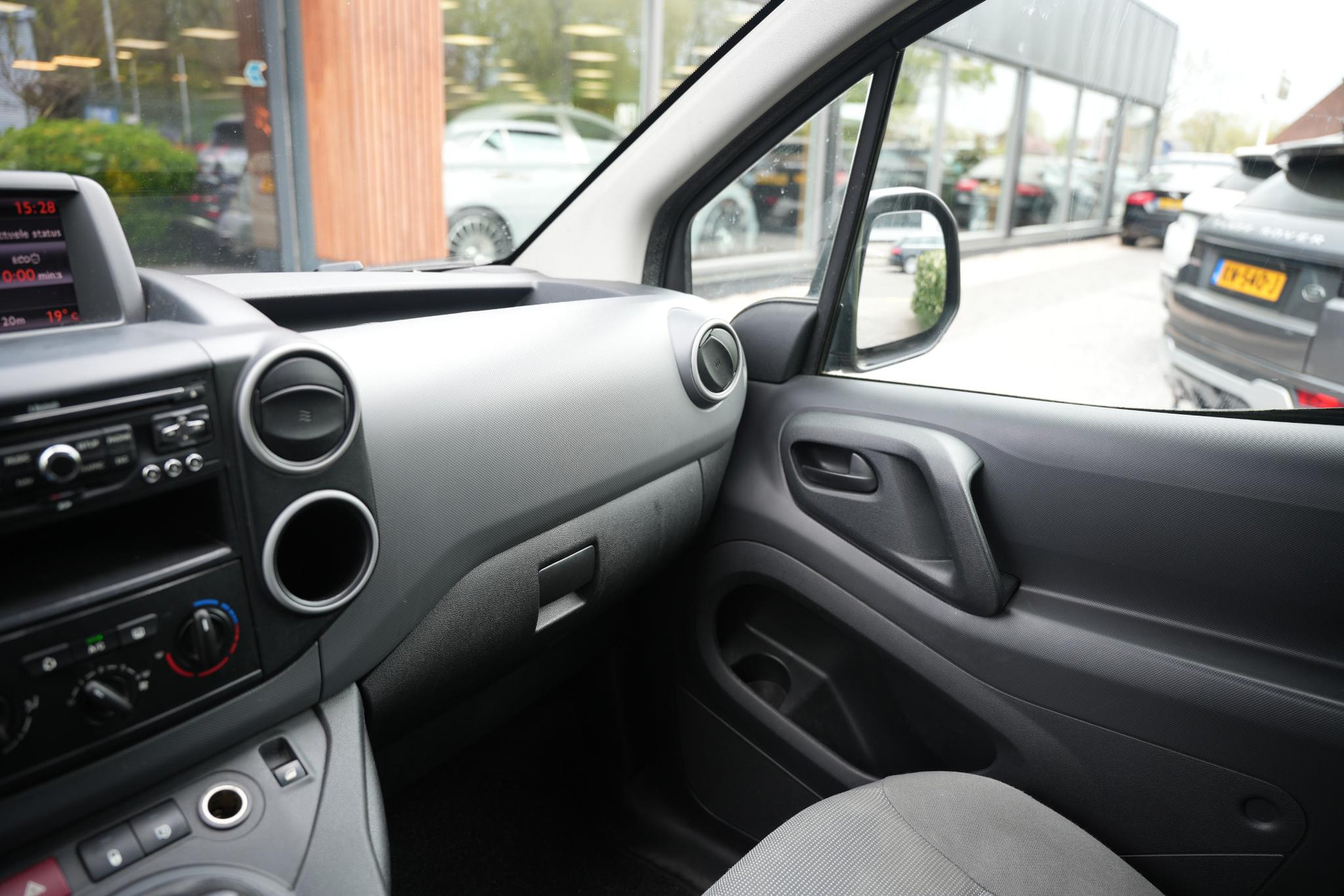 Peugeot Partner 120 1.6 e-HDI L1 XT Profit + 2012 ONYX BLACK PAINT (EXY) 27