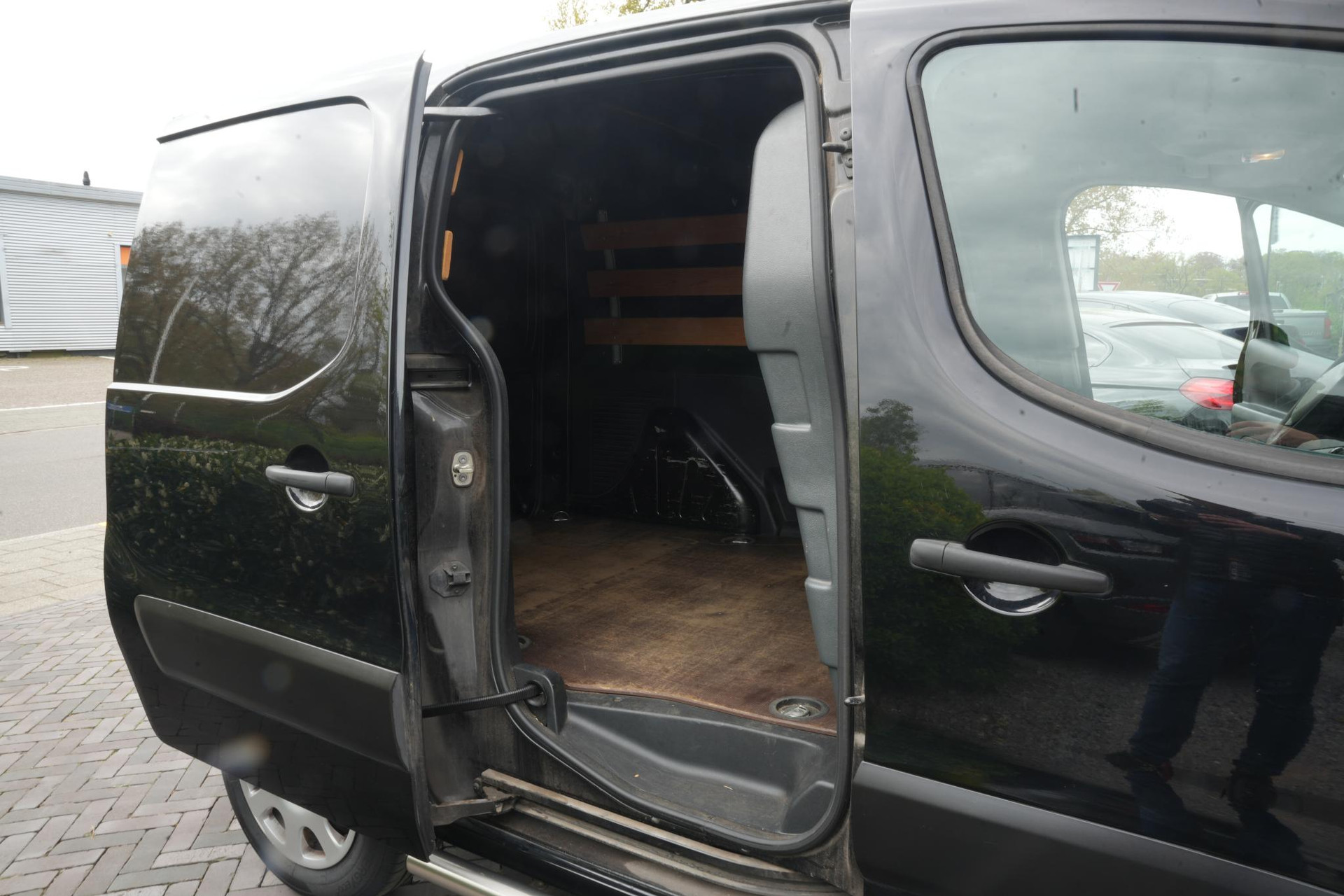 Peugeot Partner 120 1.6 e-HDI L1 XT Profit + 2012 ONYX BLACK PAINT (EXY) 4