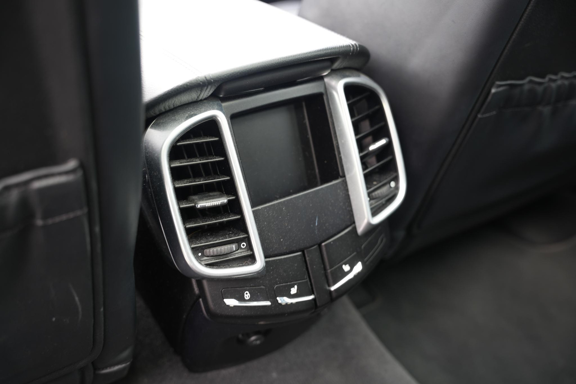 Porsche Cayenne 3.0 D 2015  23