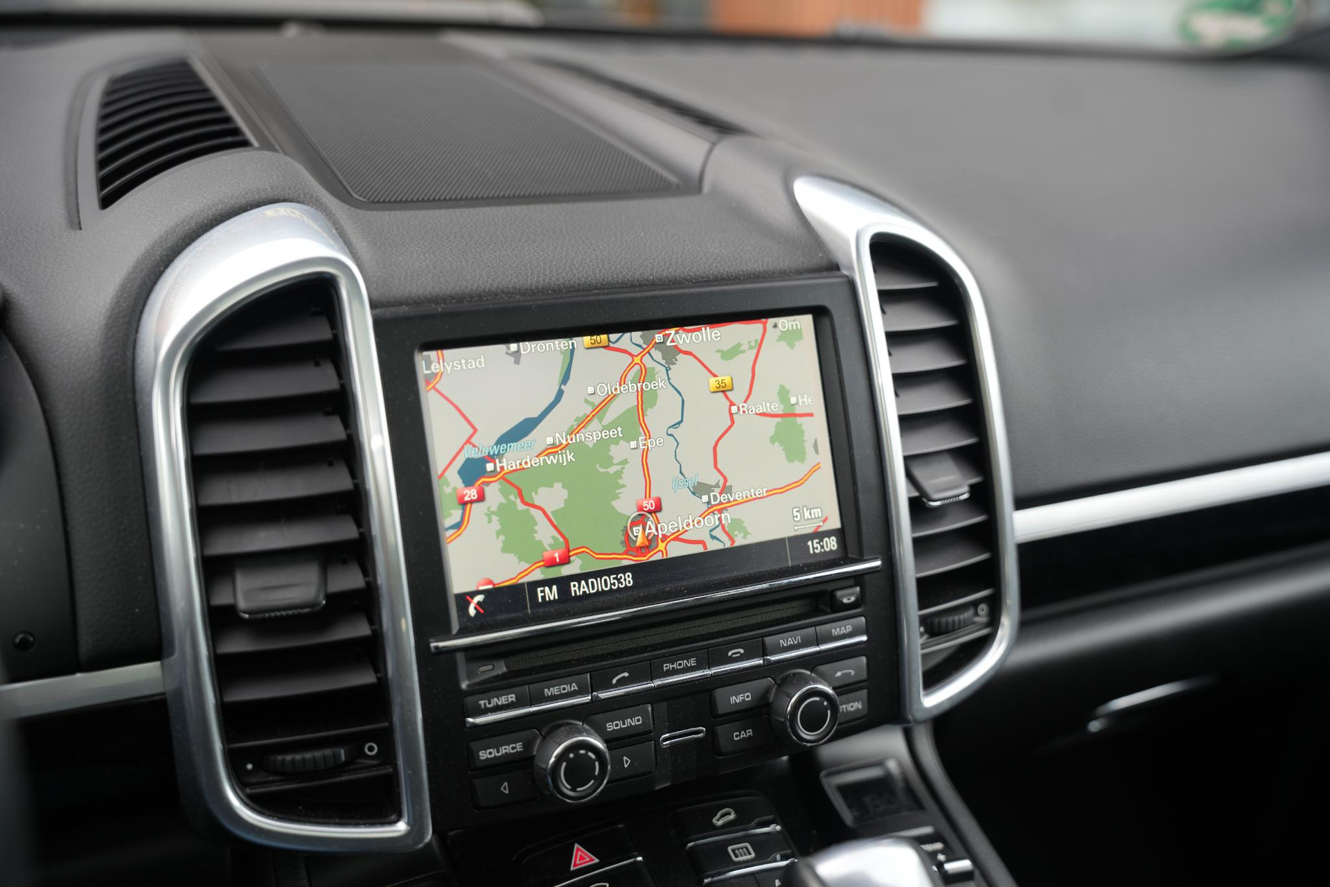 Porsche Cayenne 3.0 D 2015  31