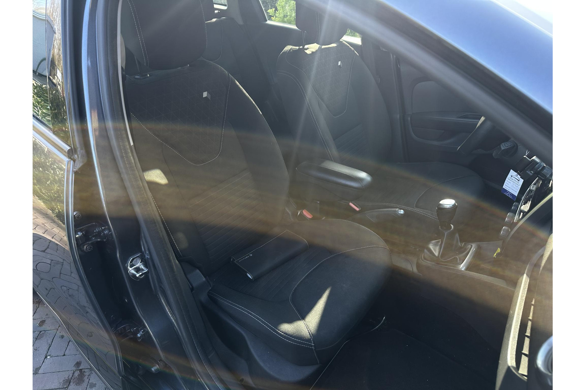 Renault Clio Estate 1.2 16V 2017 GREY TITANIUM (TEKPN) 14