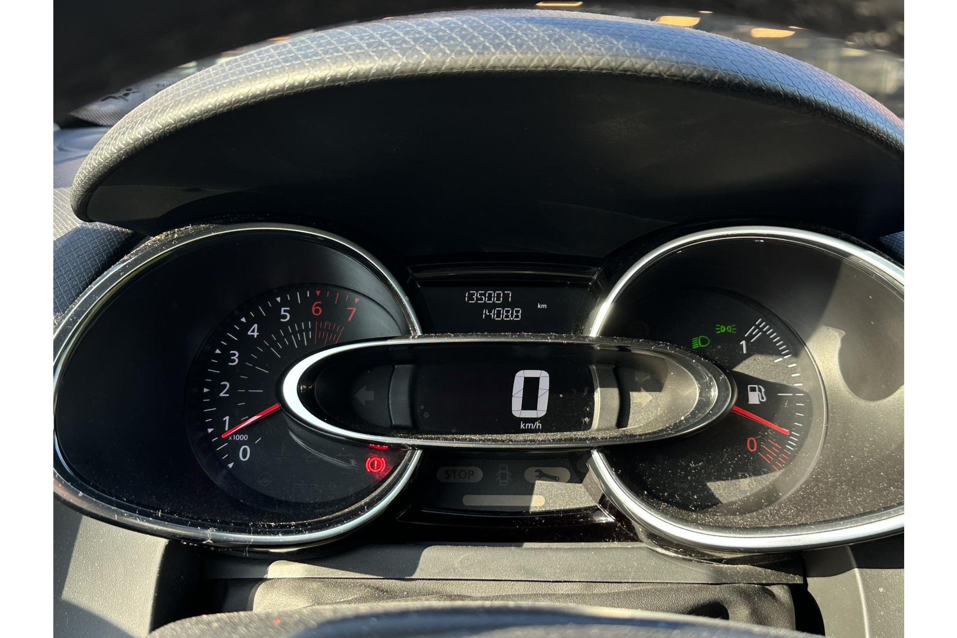 Renault Clio Estate 1.2 16V 2017 GREY TITANIUM (TEKPN) 18