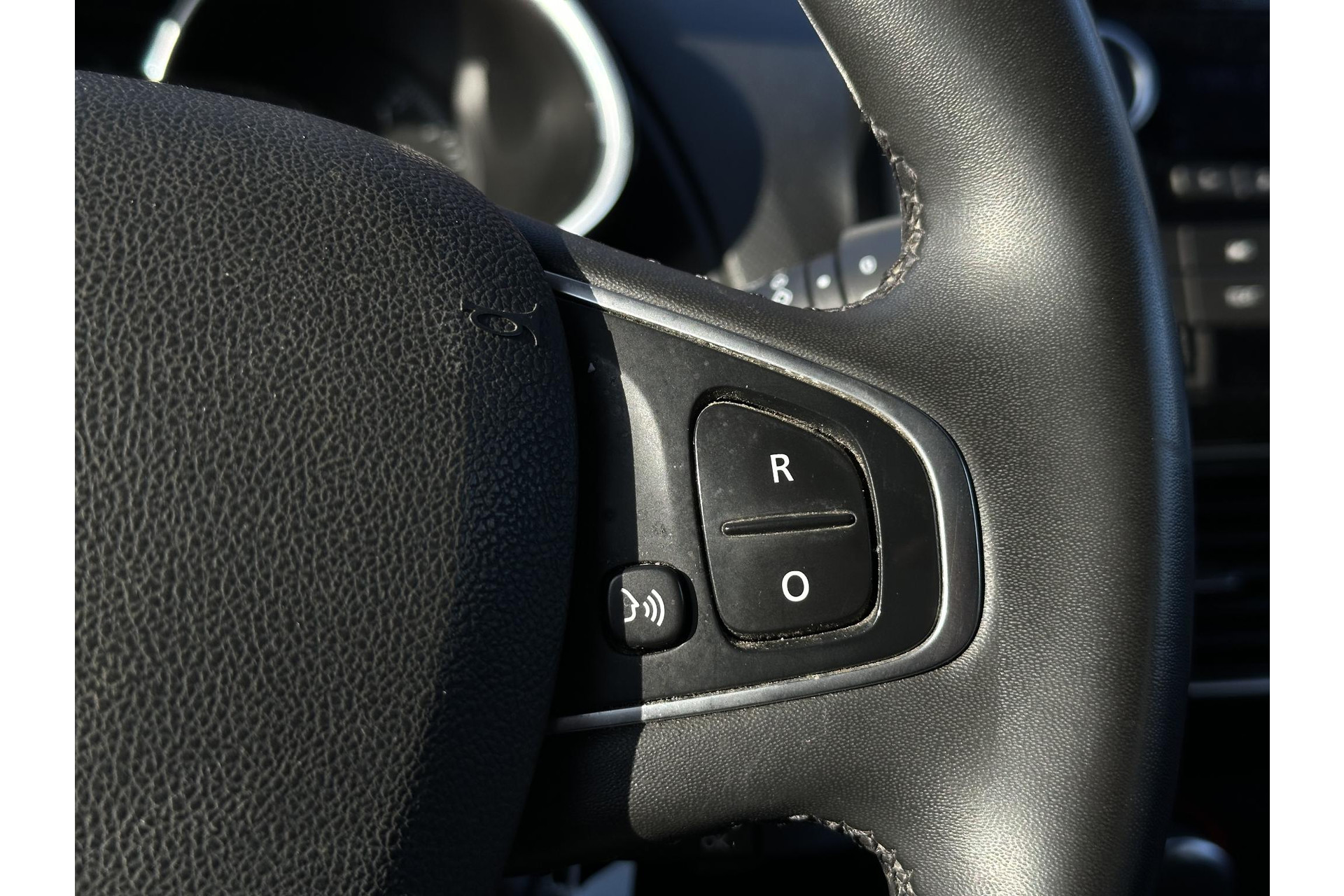 Renault Clio Estate 1.2 16V 2017 GREY TITANIUM (TEKPN) 22