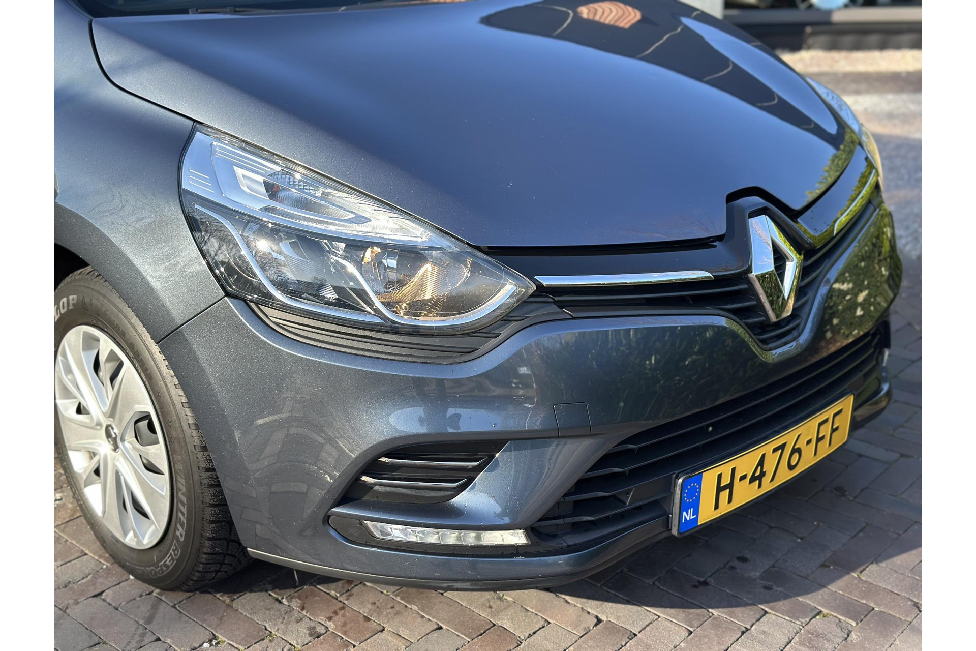 Renault Clio Estate 1.2 16V 2017 GREY TITANIUM (TEKPN) 25