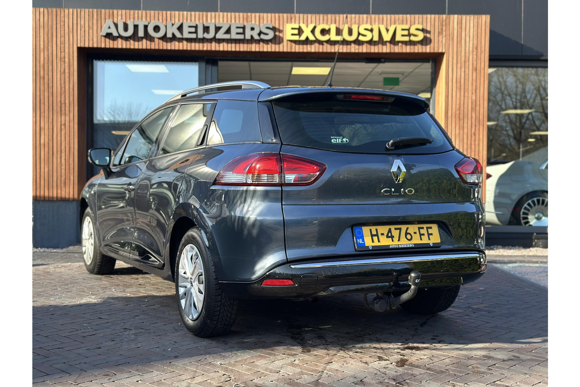 Renault Clio Estate 1.2 16V 2017 GREY TITANIUM (TEKPN) 6