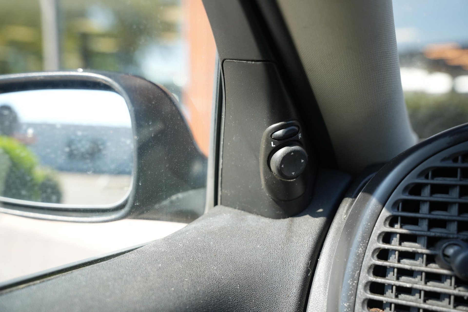 Saab 9-3 Sport Sedan 1.8t Vector 2004 Black (170) 27