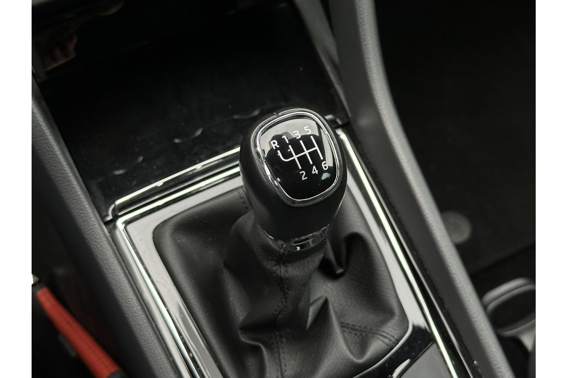 Škoda Kodiaq 1.5 TSI Sportline Business 2023 Black magic 32